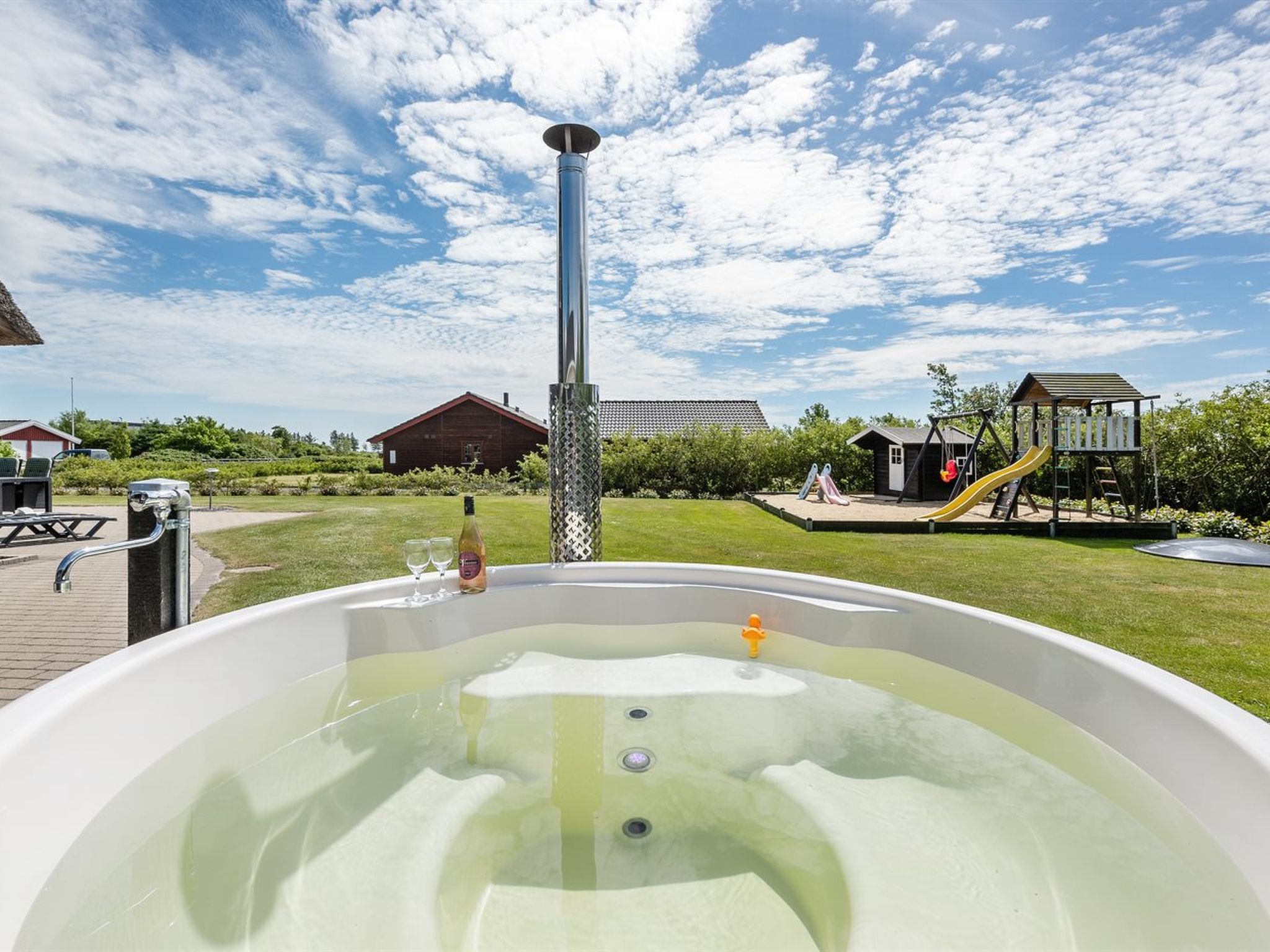 "Benita" - 400m to the fjord-Dehors