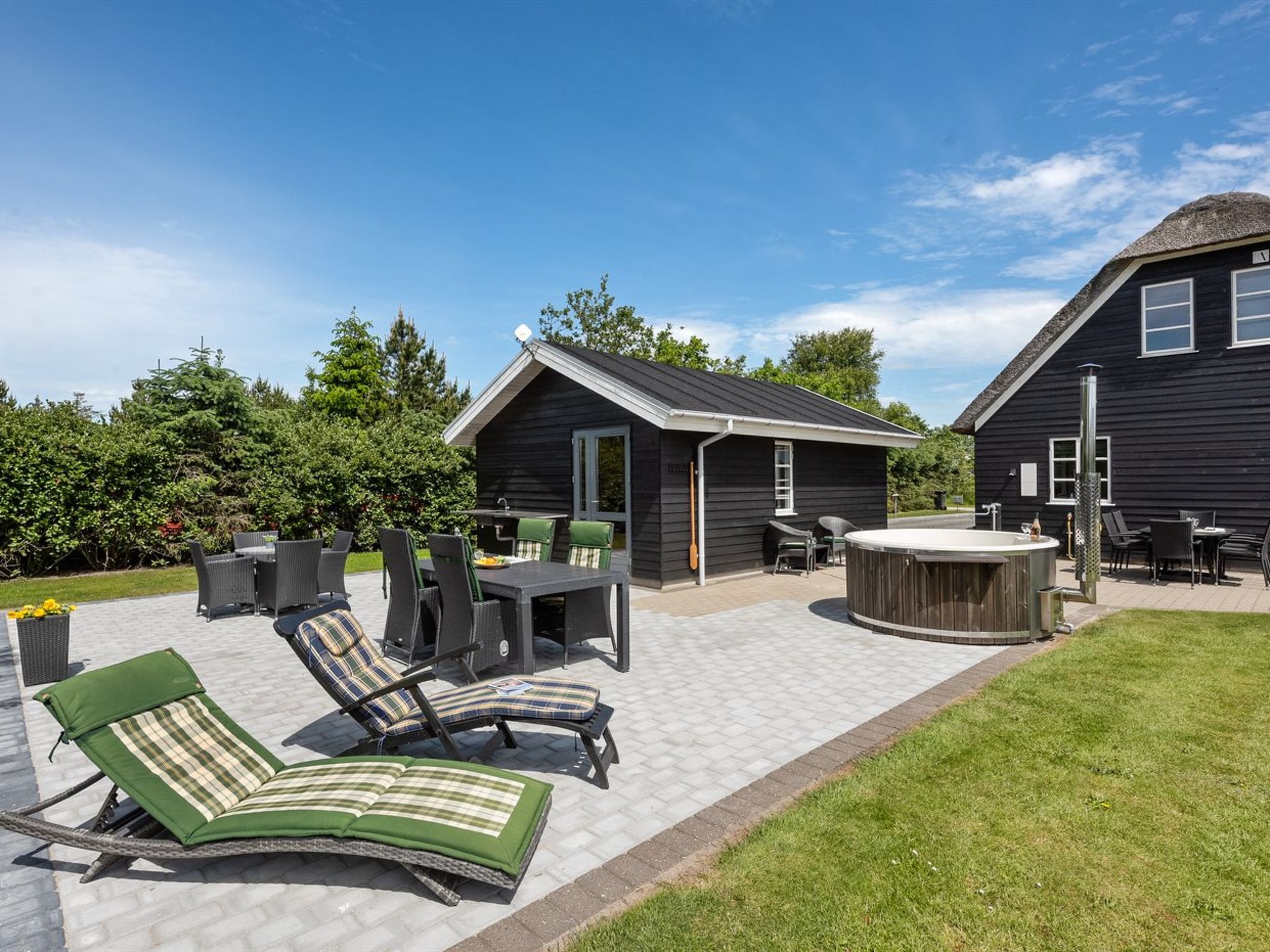 "Benita" - 400m to the fjord-Dehors