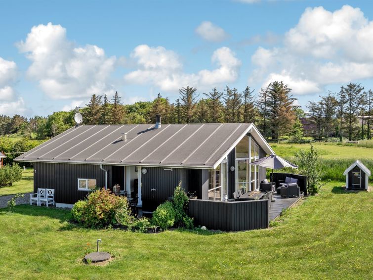 Search and Stay destination Skjern, Denmark from . "Gudmunda" - 200m to the inlet in Western Jutland