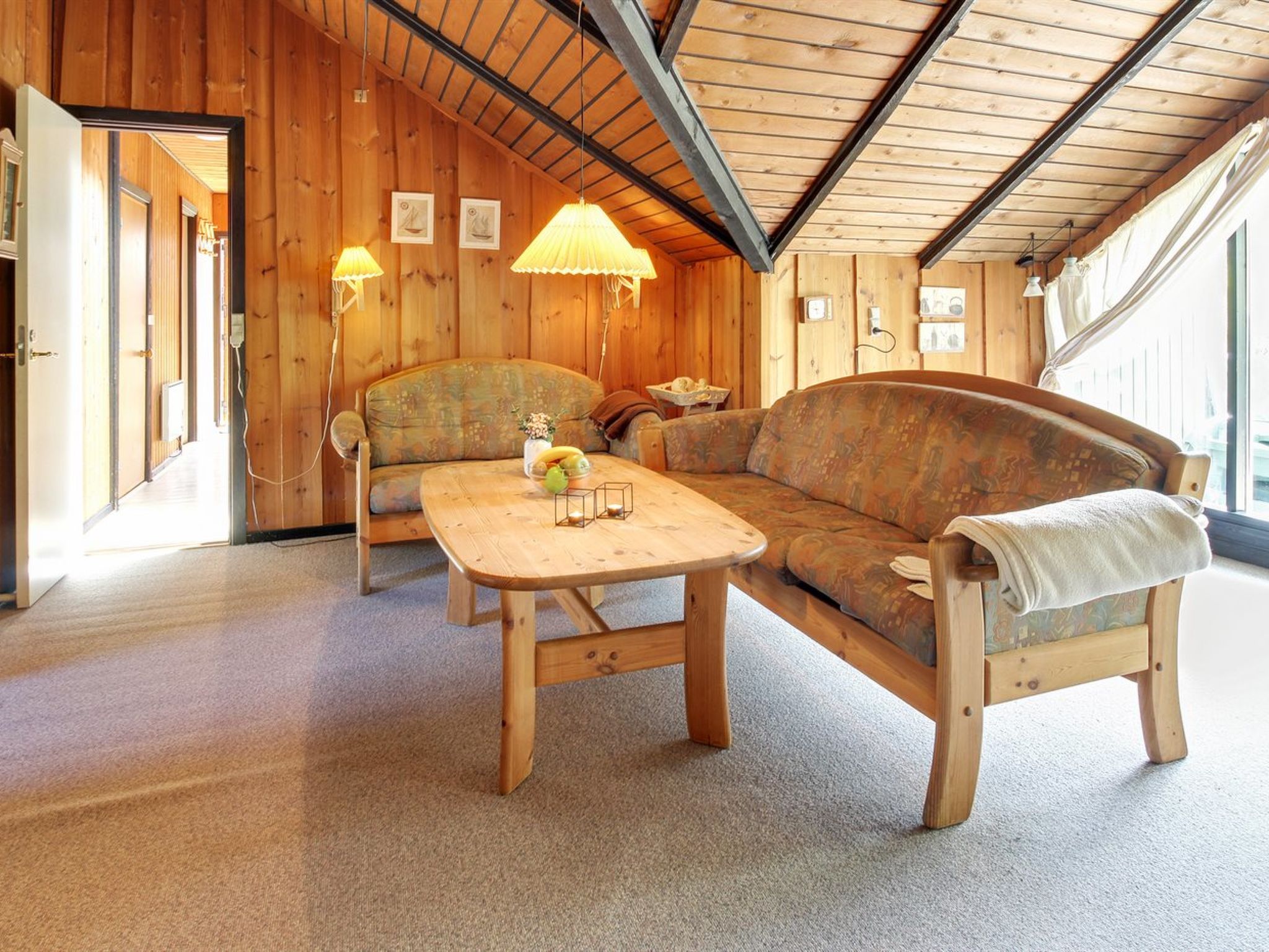 "Ingwin" - 250m to the fjord - Inside