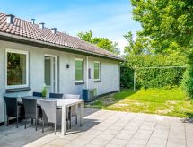Luxe vakantiehuis Aarni met privé-zwembad op 250 meter van de fjord - thumbnail 5