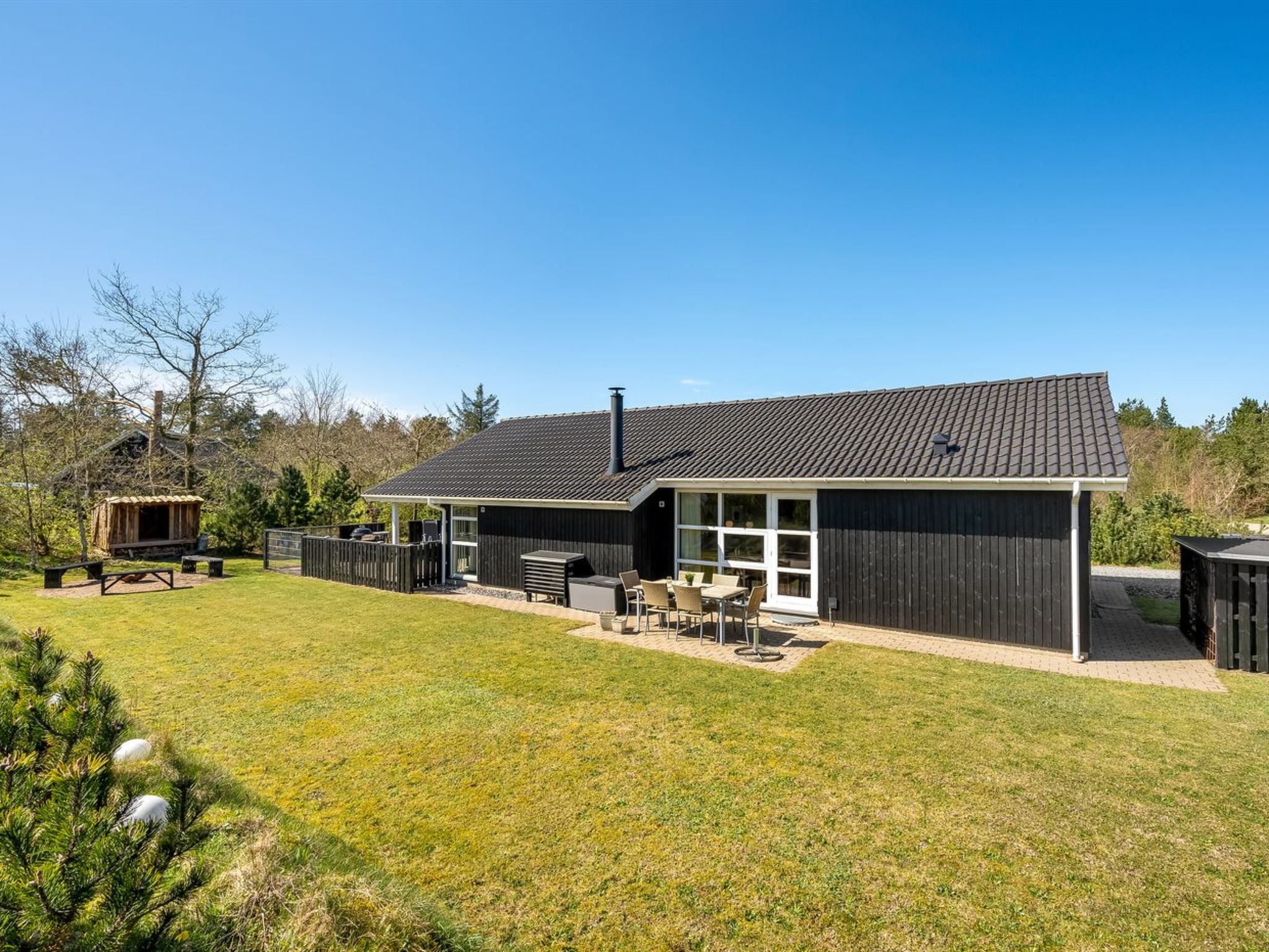 "Rekke" - 300m to the fjord-Buiten