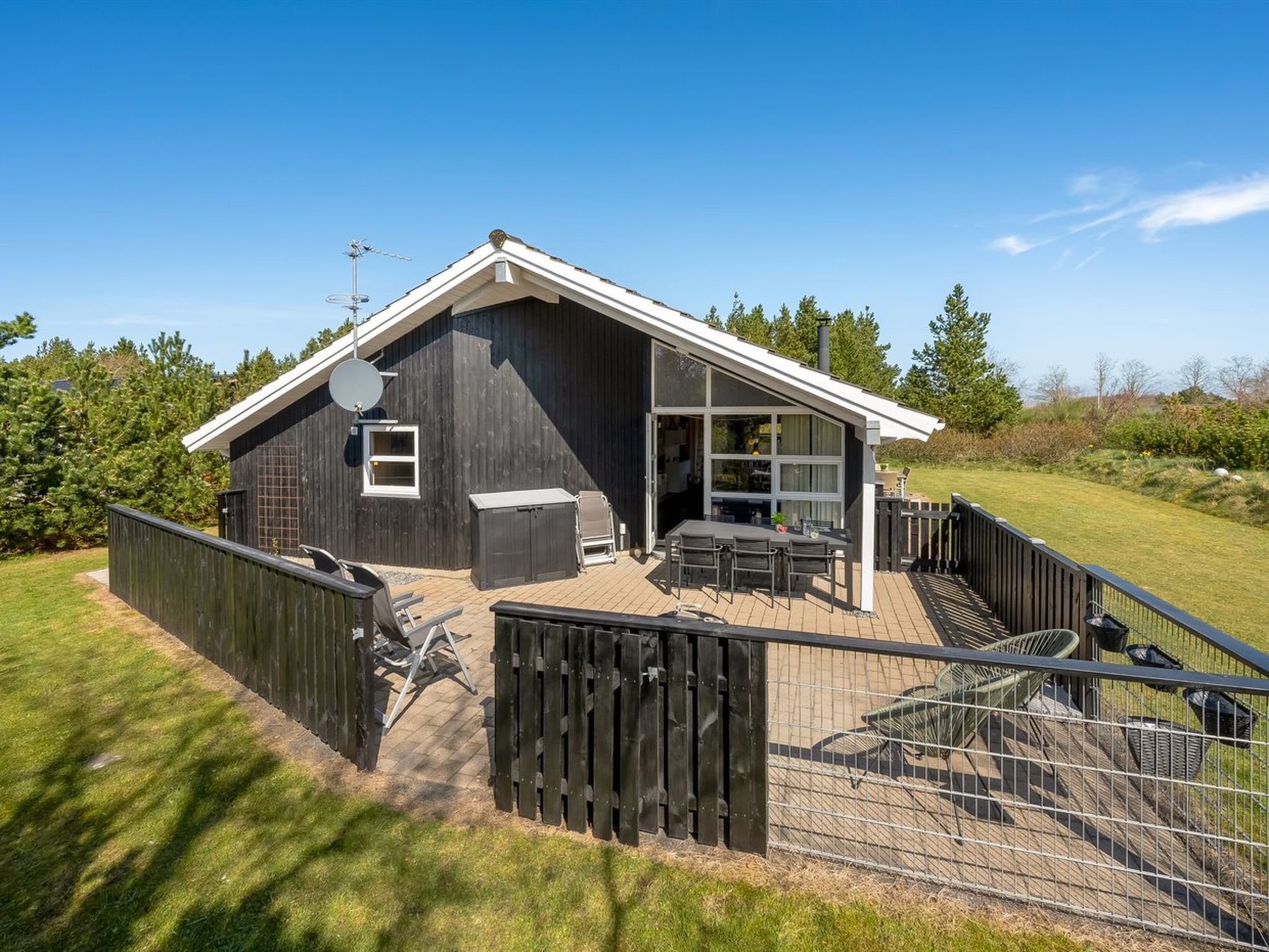 "Rekke" - 300m to the fjord-Buiten
