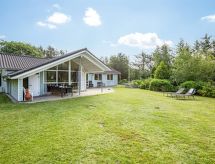Licht vakantiehuis Tjorven met panoramisch fjordzicht op slechts 250 meter - thumbnail 1