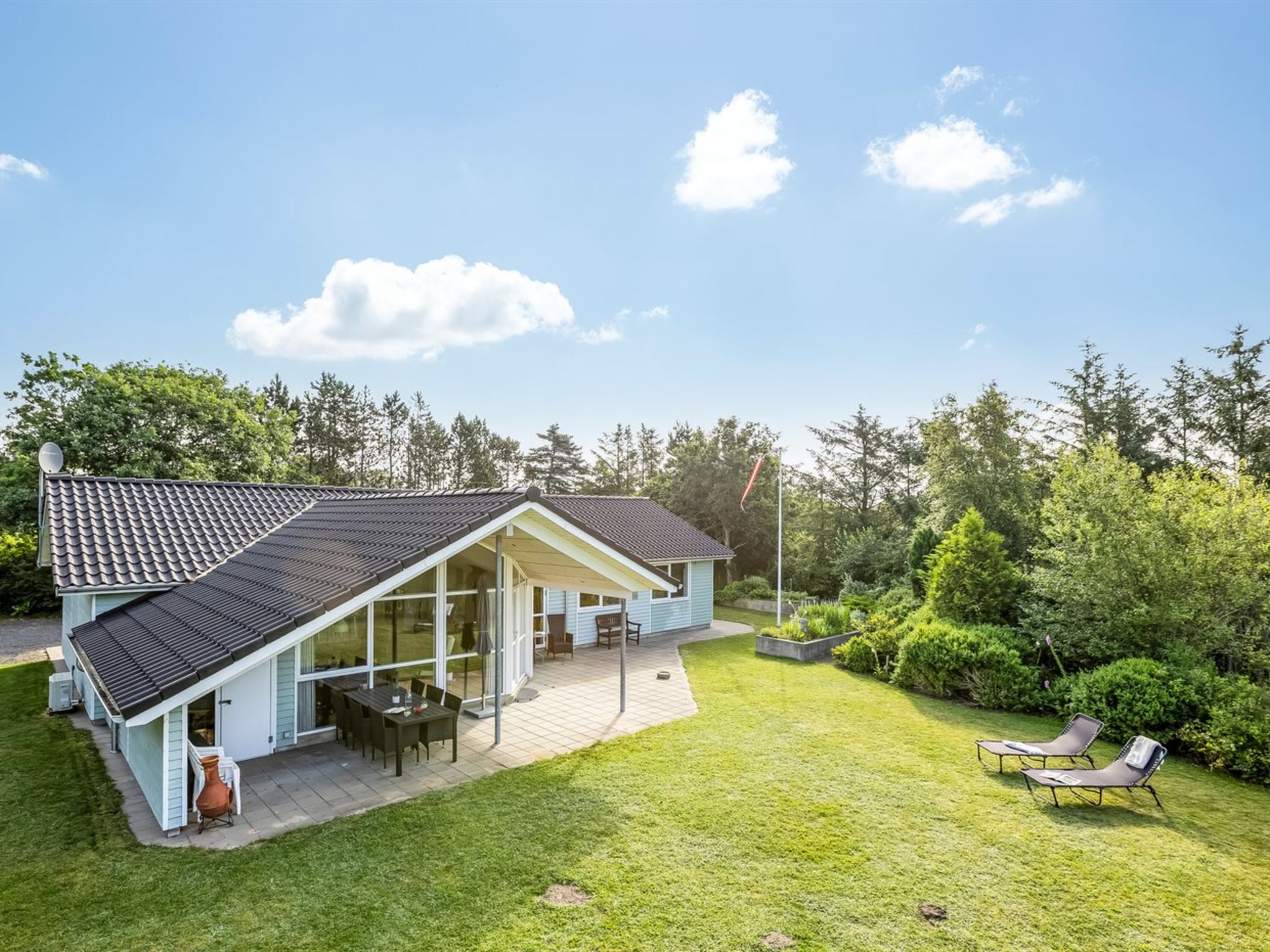 "Tjorven" - 250m to the fjord-Buiten