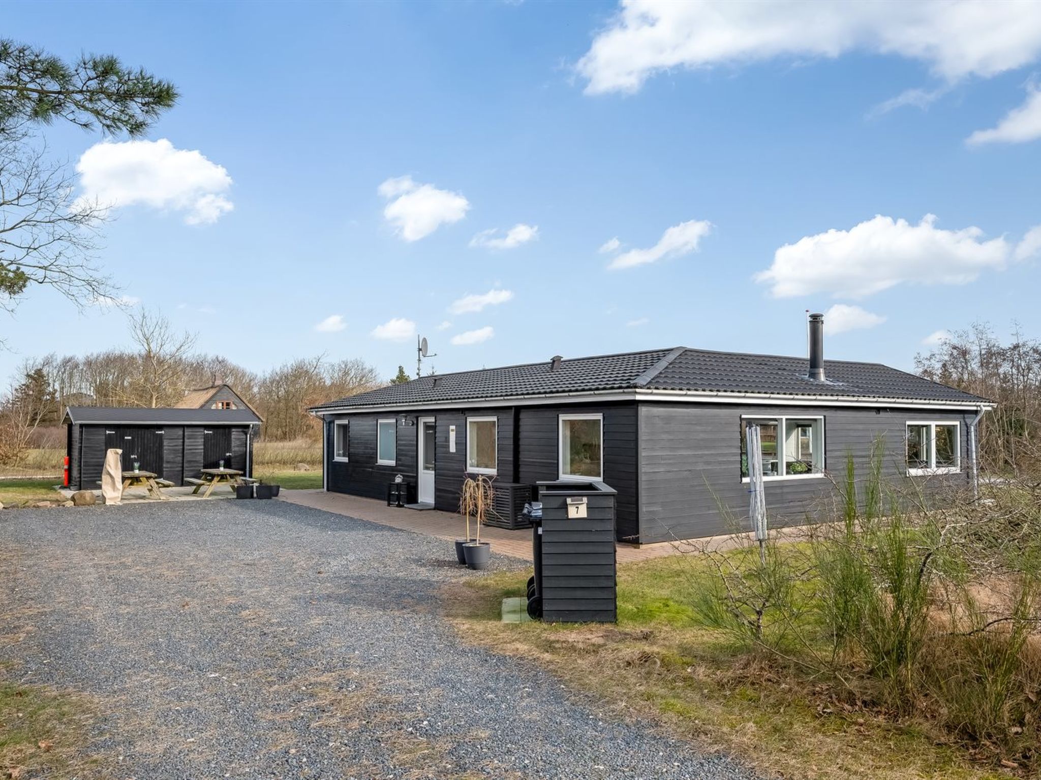 "Amine" - 300m to the fjord-Buiten