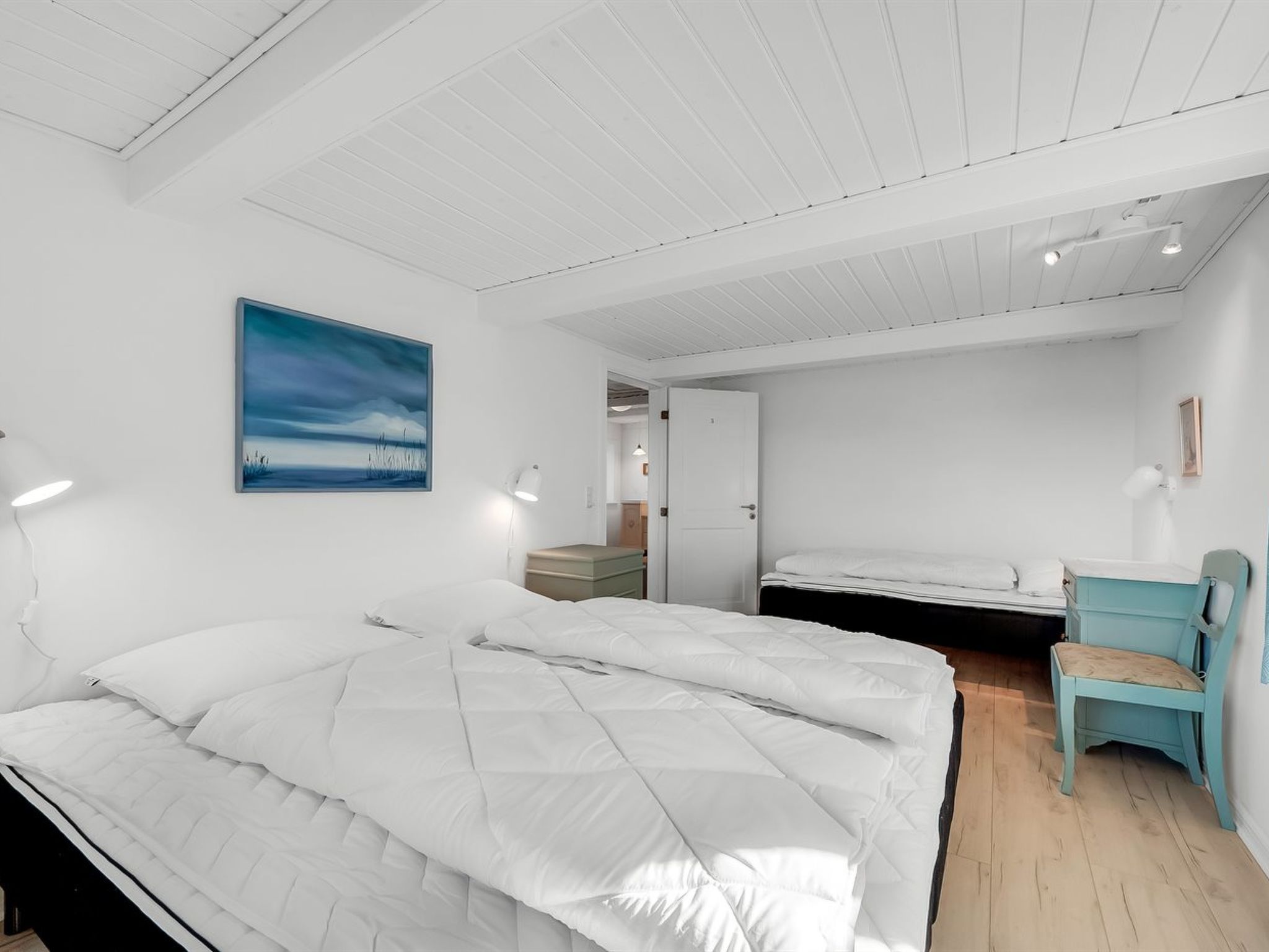 "Brigitte" - 1.3km to the fjord-Inside