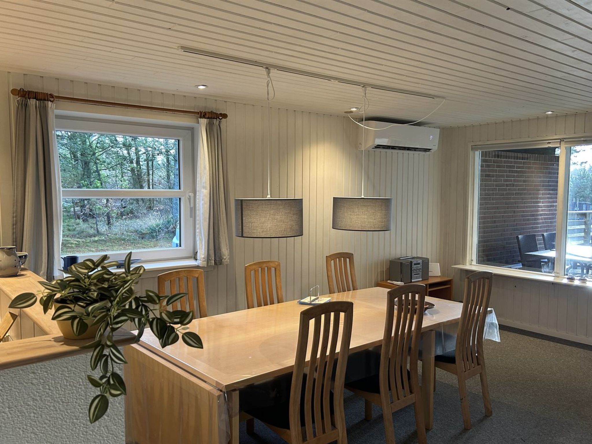 "Åsemarie" - 500m to the fjord-Dedans