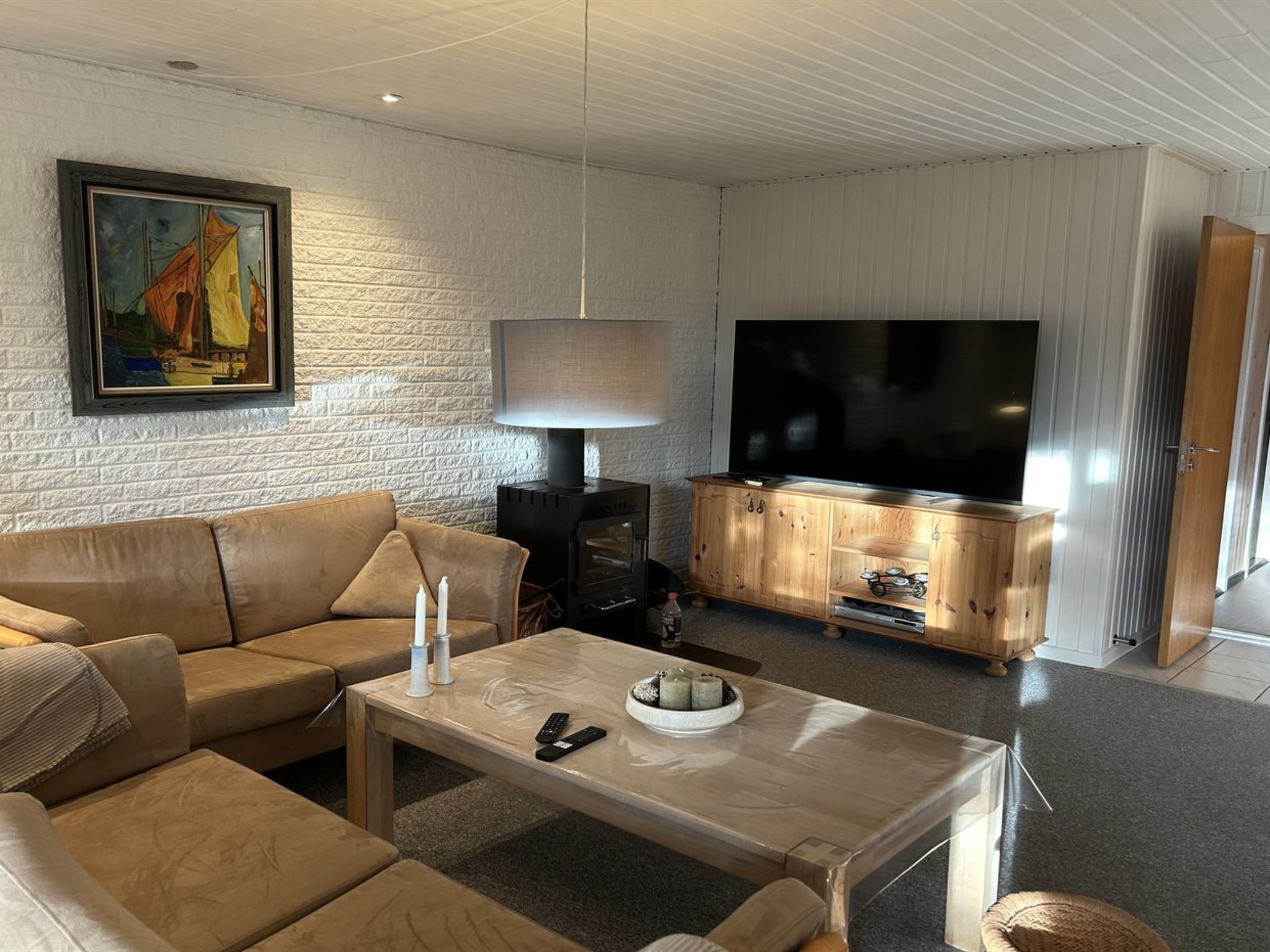 "Åsemarie" - 500m to the fjord-Dedans