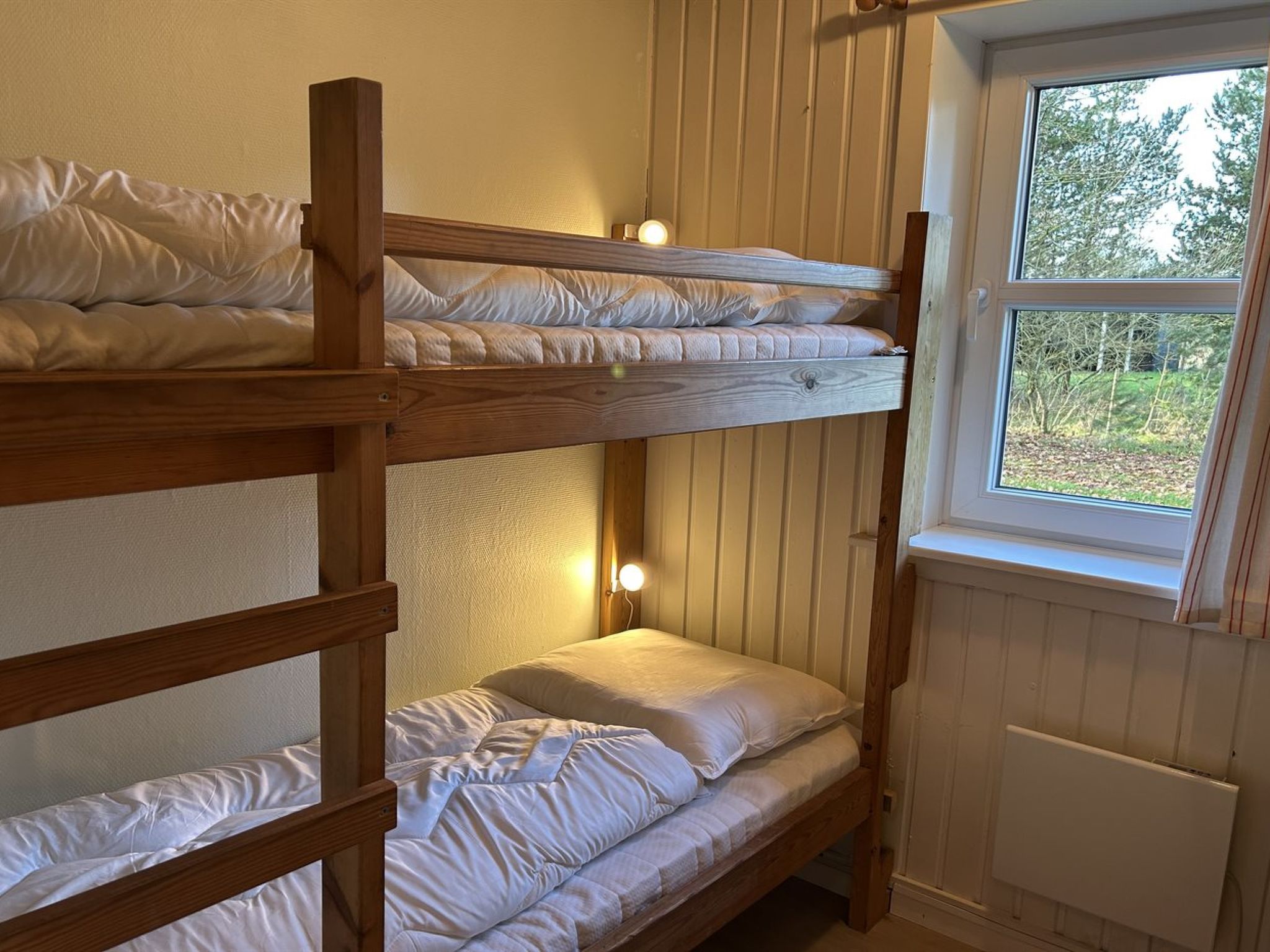 "Åsemarie" - 500m to the fjord-Dedans