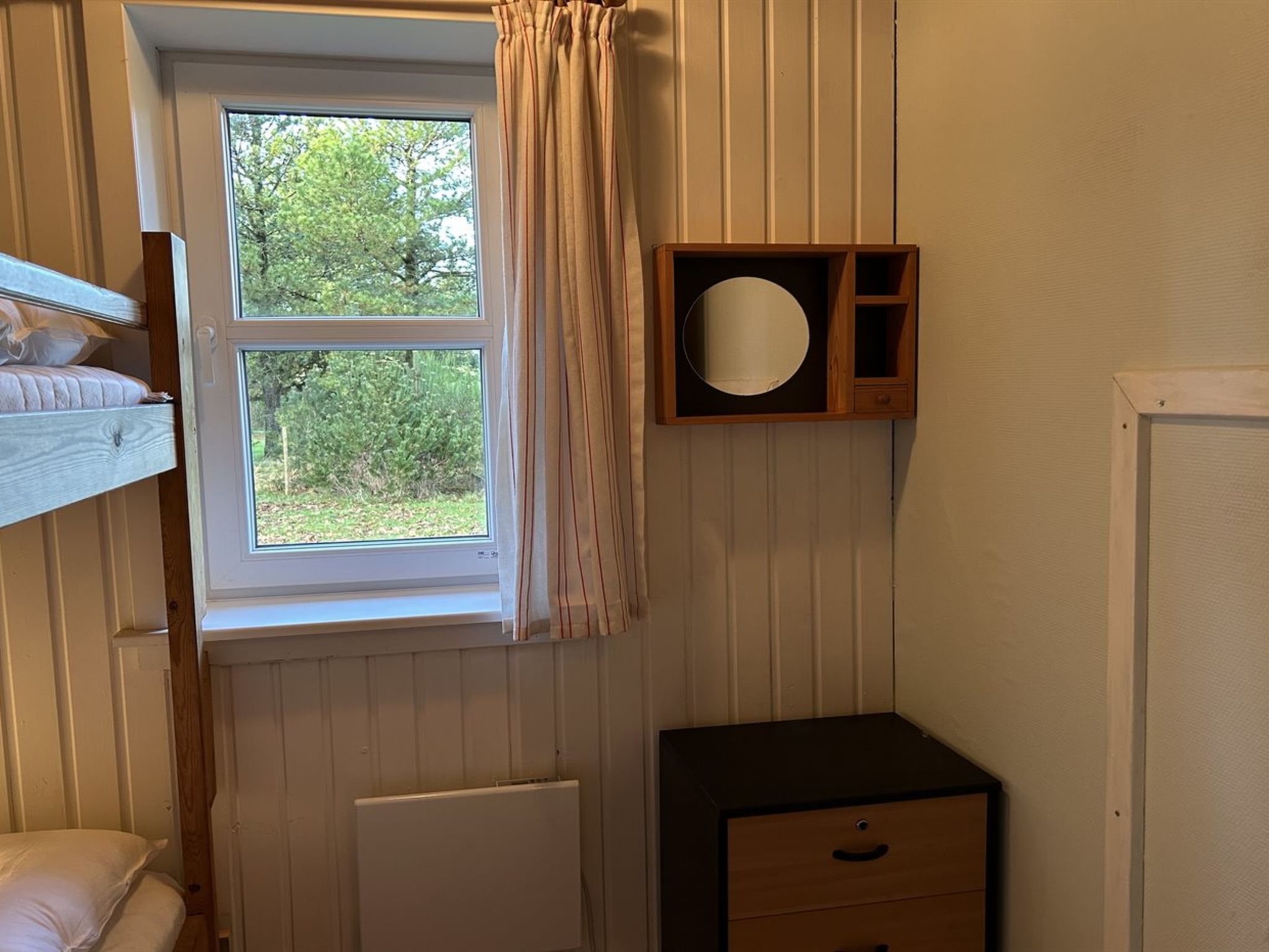 "Åsemarie" - 500m to the fjord-Dedans