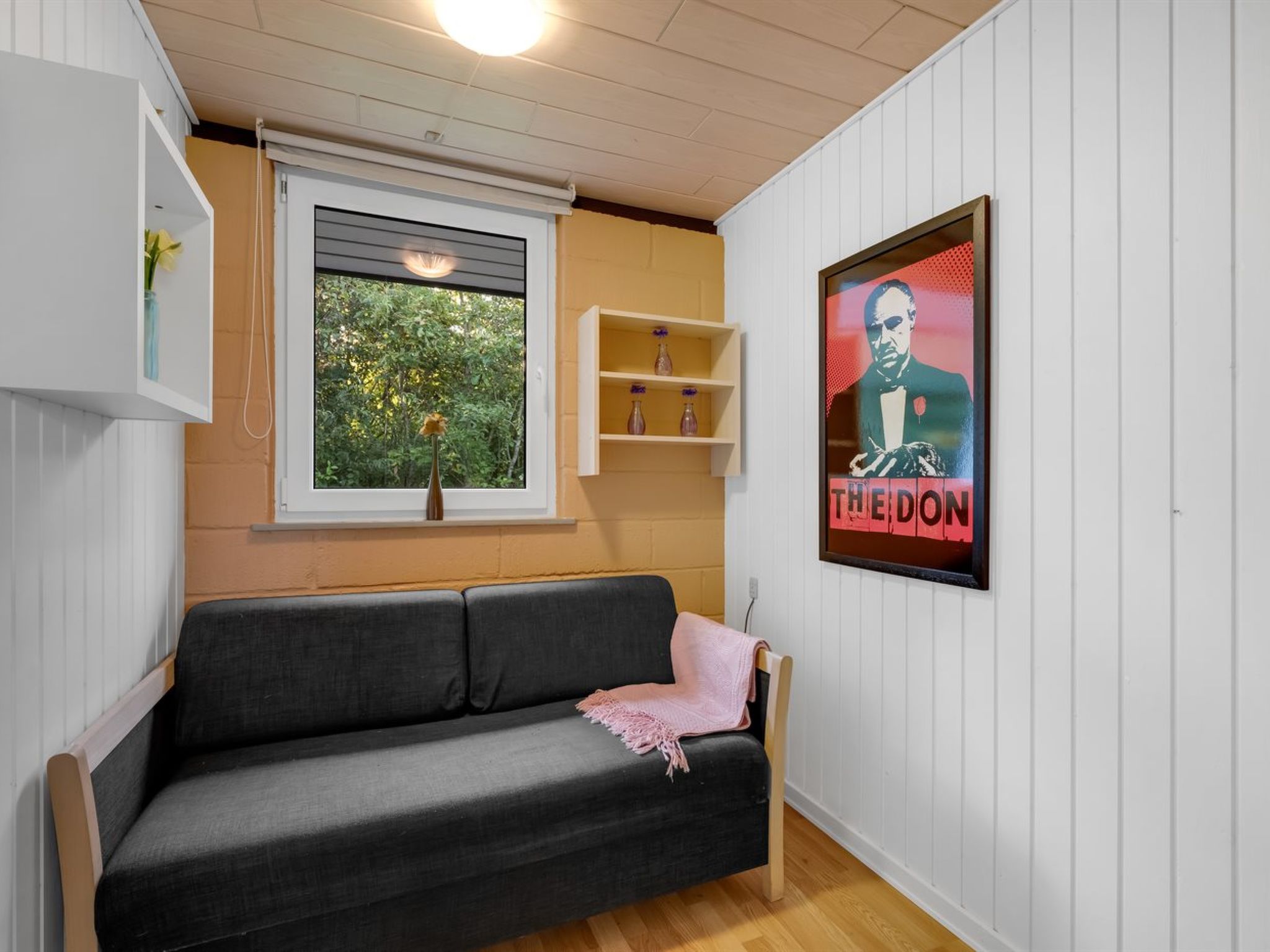 "Sjarlotte" - 400m to the fjord-Inside