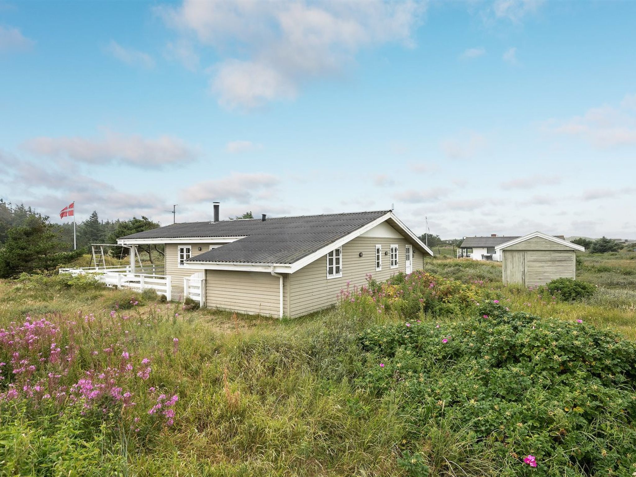 "Dortea" - 600m from the sea - Buiten