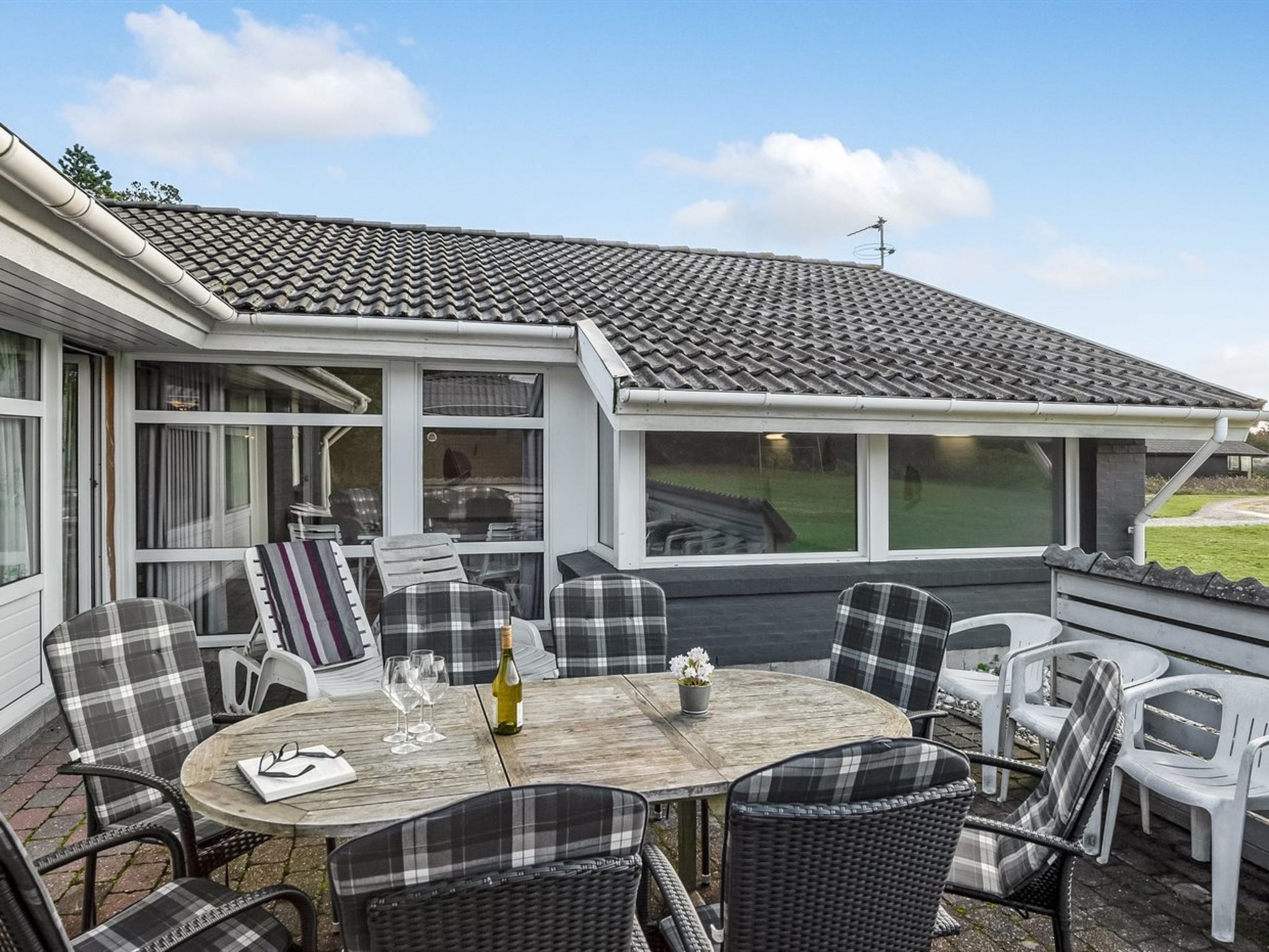 "Tali" - 700m from the sea - Buiten