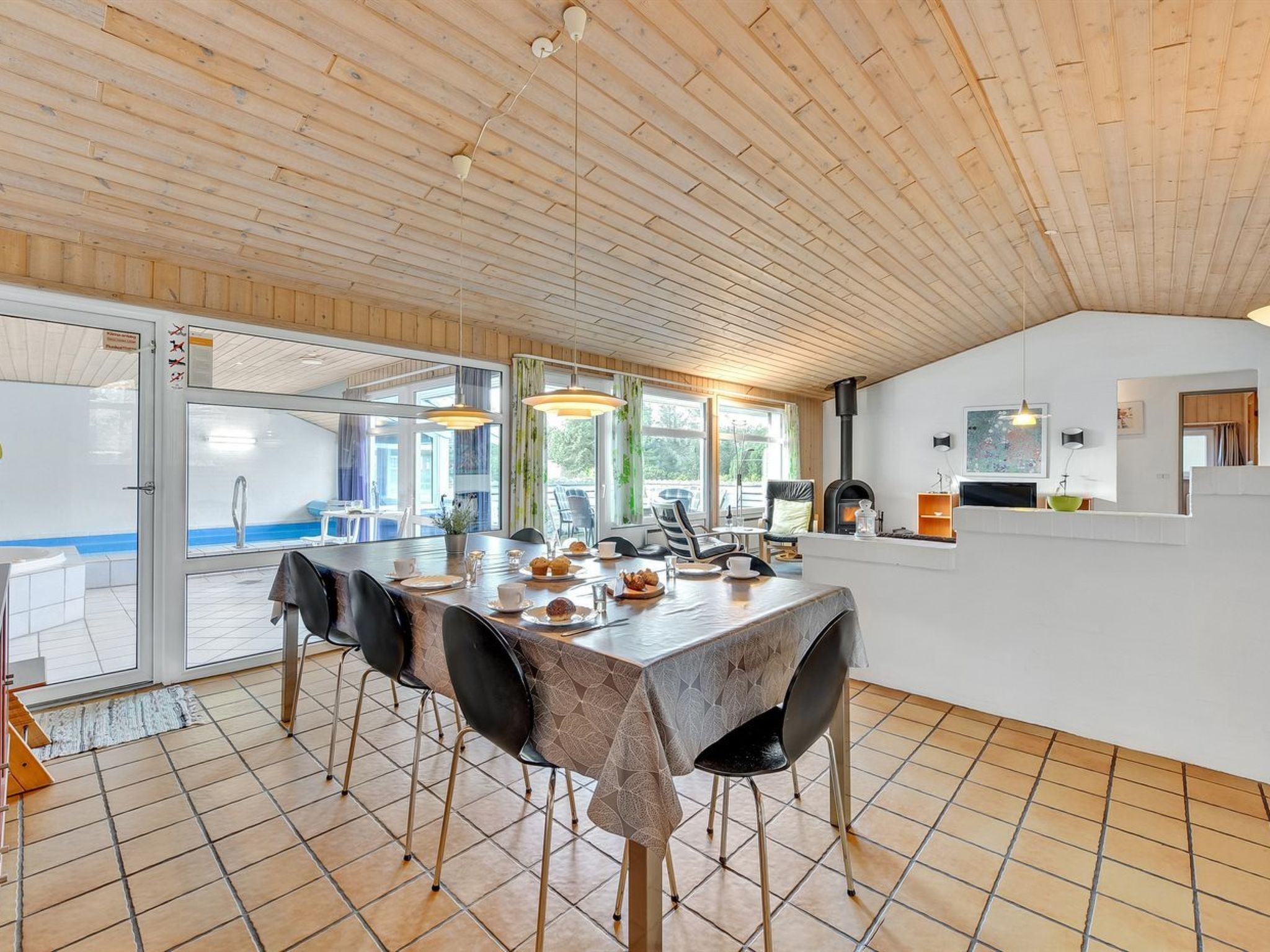 Ruim vakantiehuis Tali voor 10 personen met sauna en zwembad op 700m van de zee - foto 10
