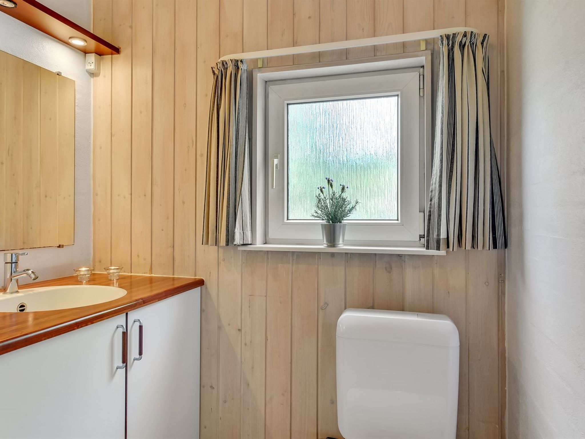 Ruim vakantiehuis Tali voor 10 personen met sauna en zwembad op 700m van de zee - foto 25