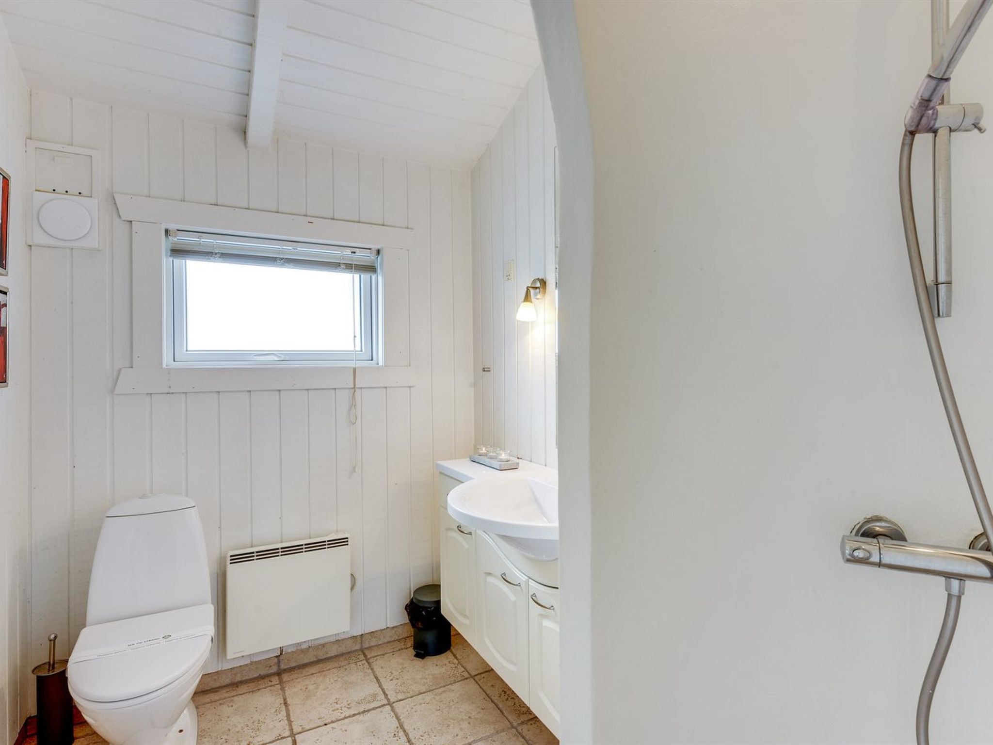 "Soini" - 900m from the sea - Binnen