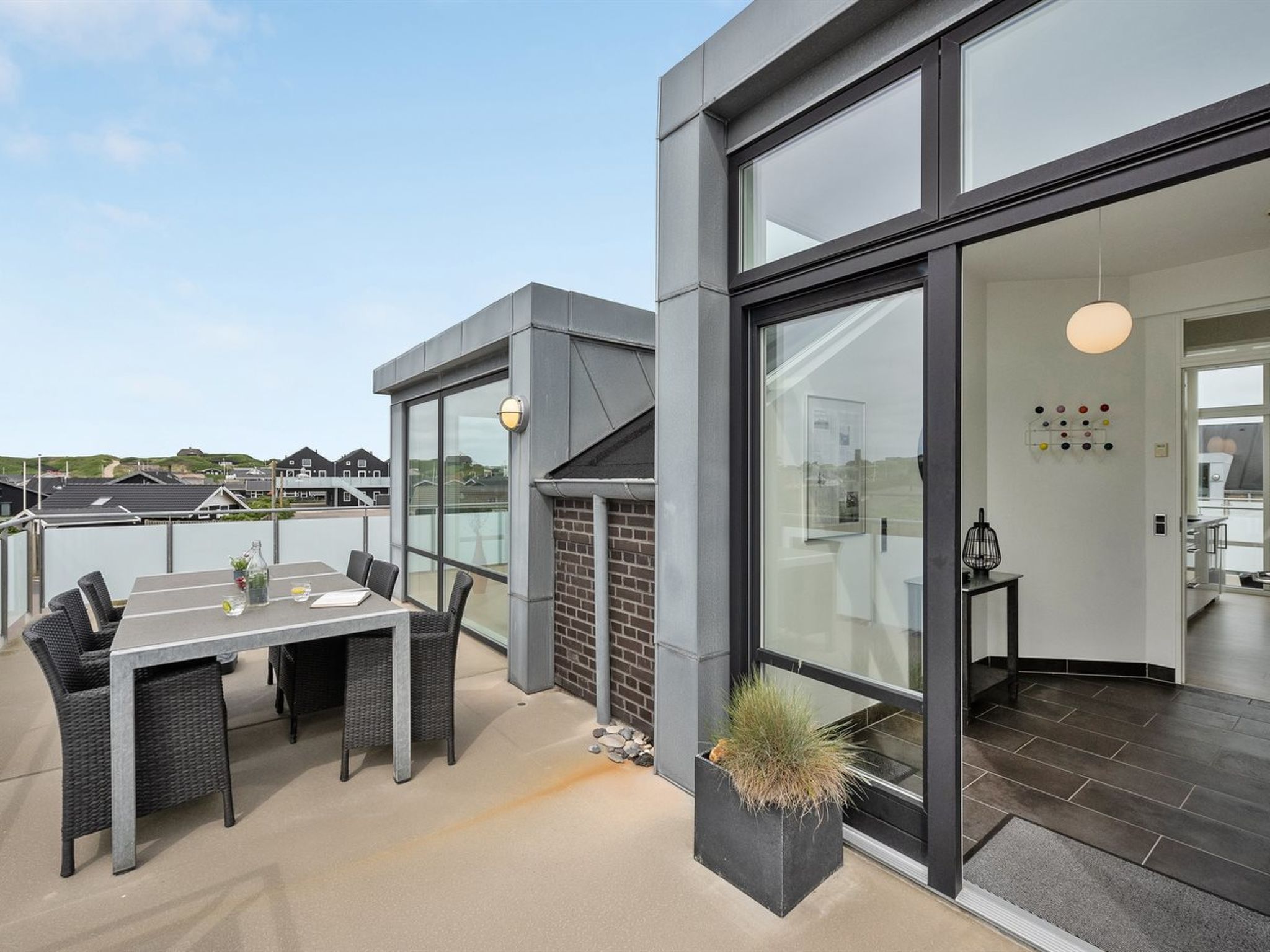 "Anneka" - 200m from the sea