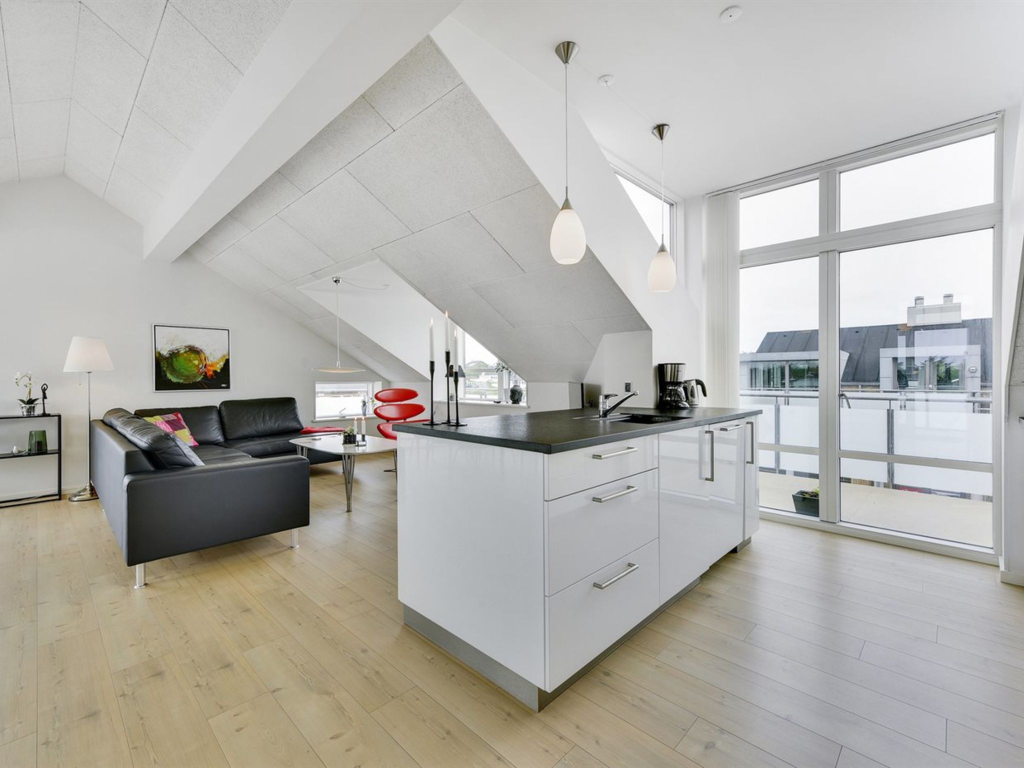 "Anneka" - 200m from the sea