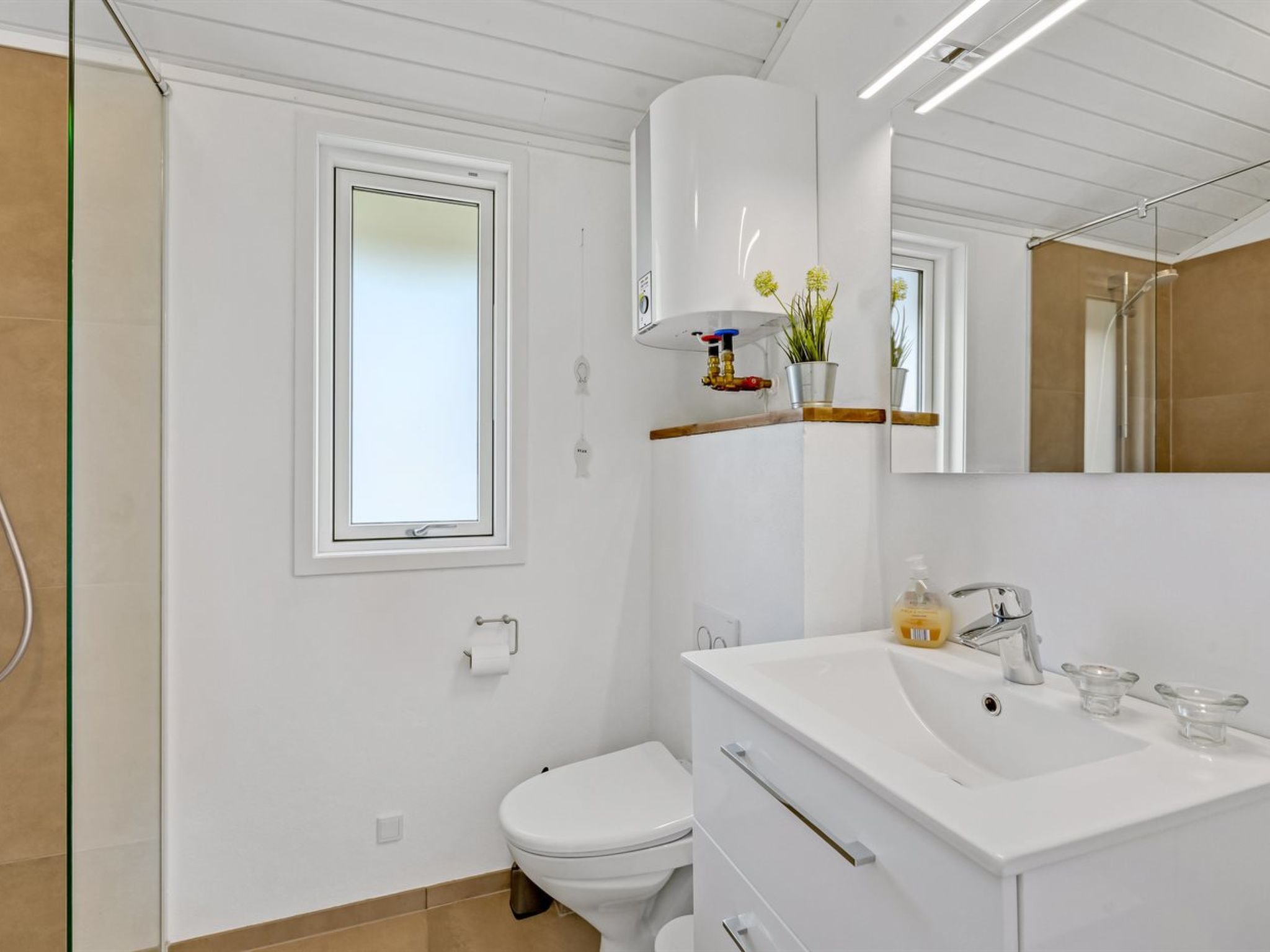 "Thorgny" -  from the sea-Binnen