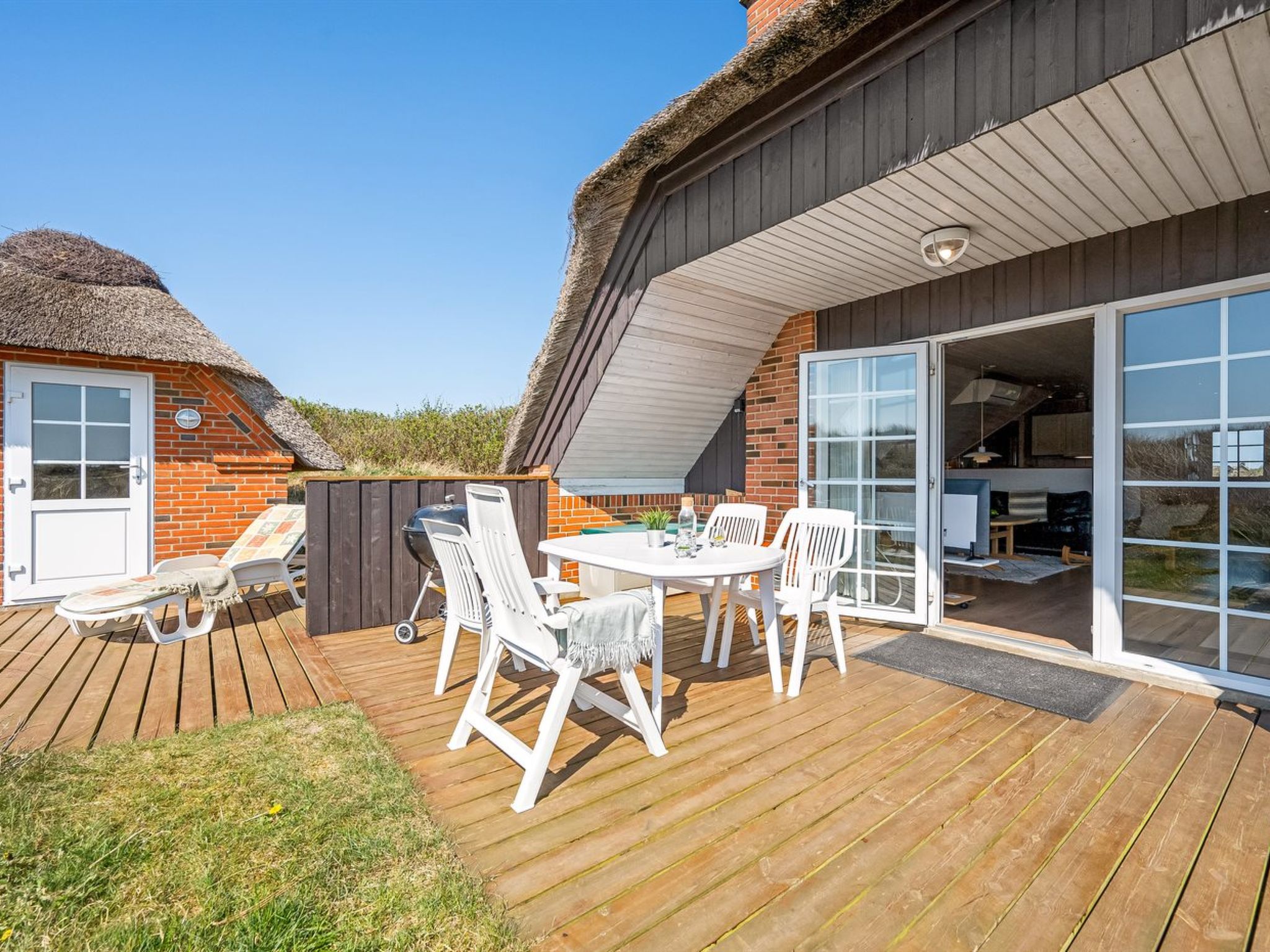 "Slava" - 250m from the sea - Buiten