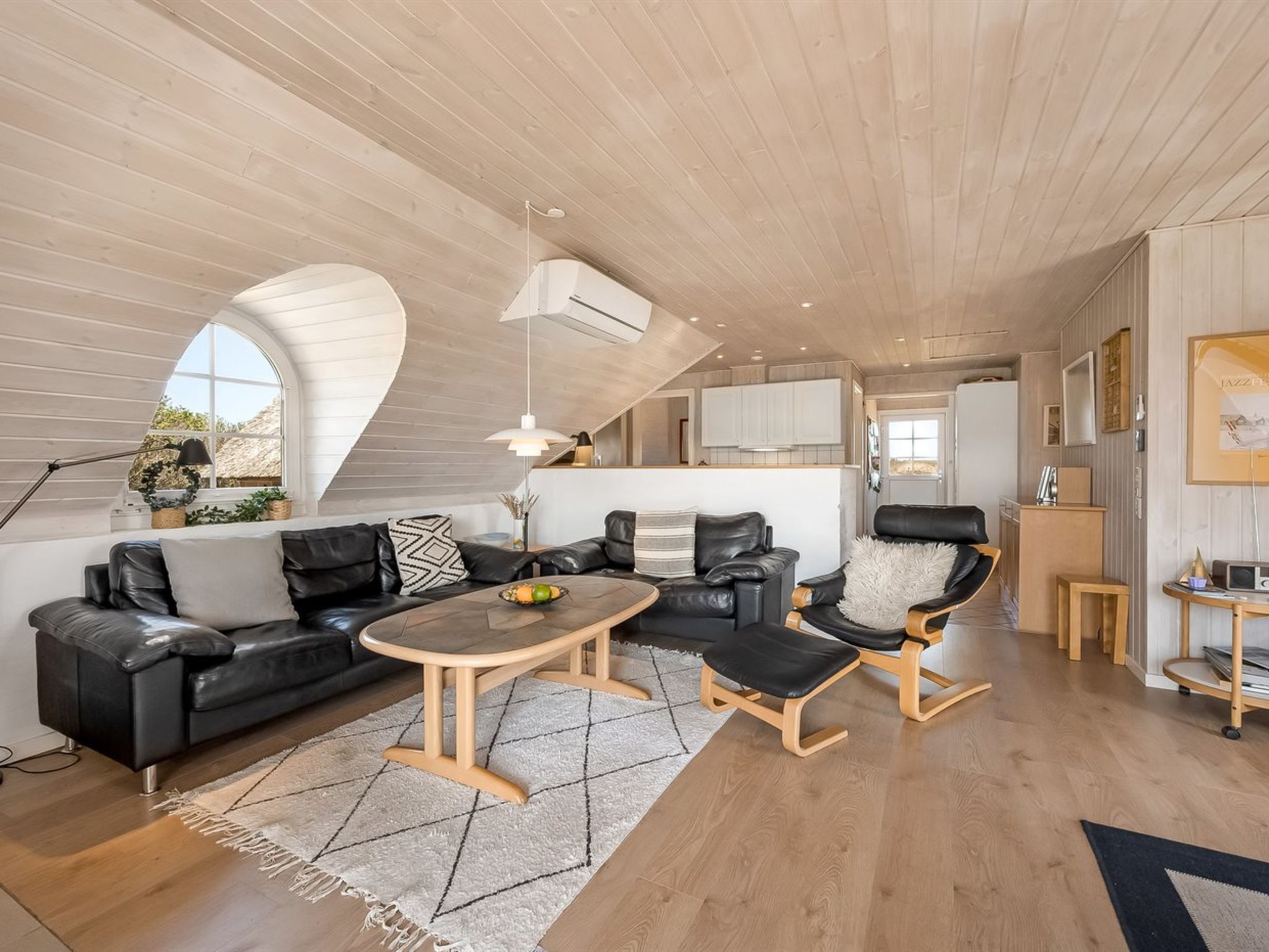 "Slava" - 250m from the sea - Binnen