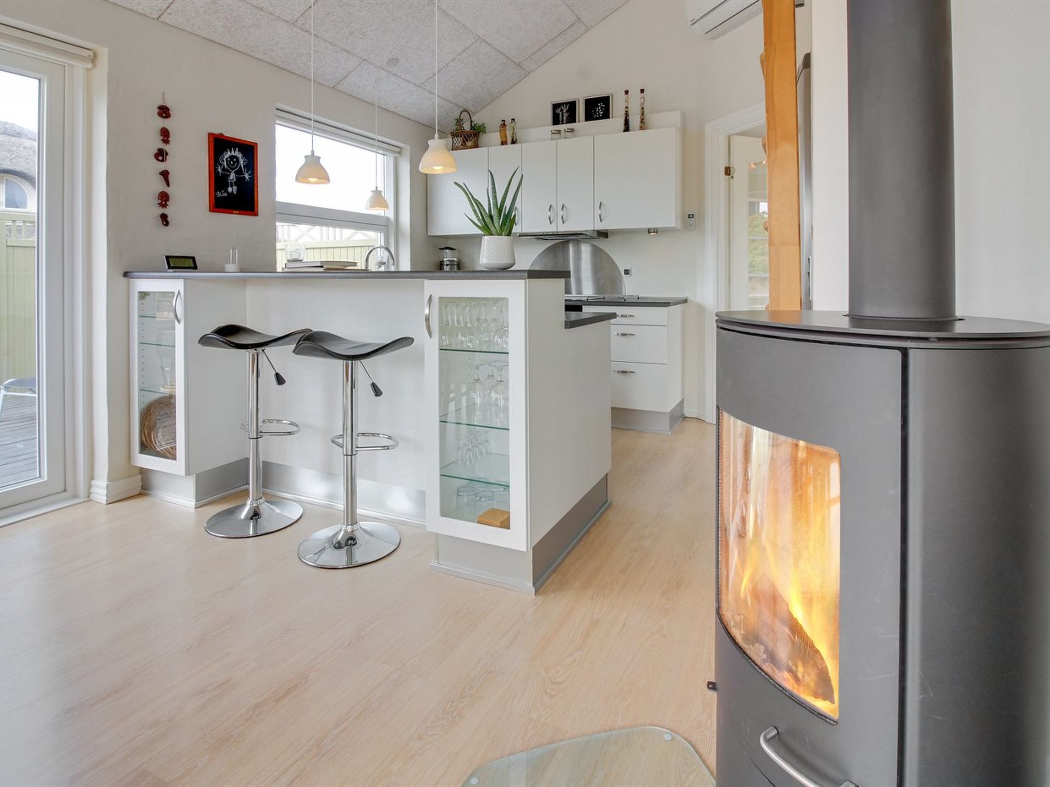 "Ristana" - 100m from the sea-Binnen