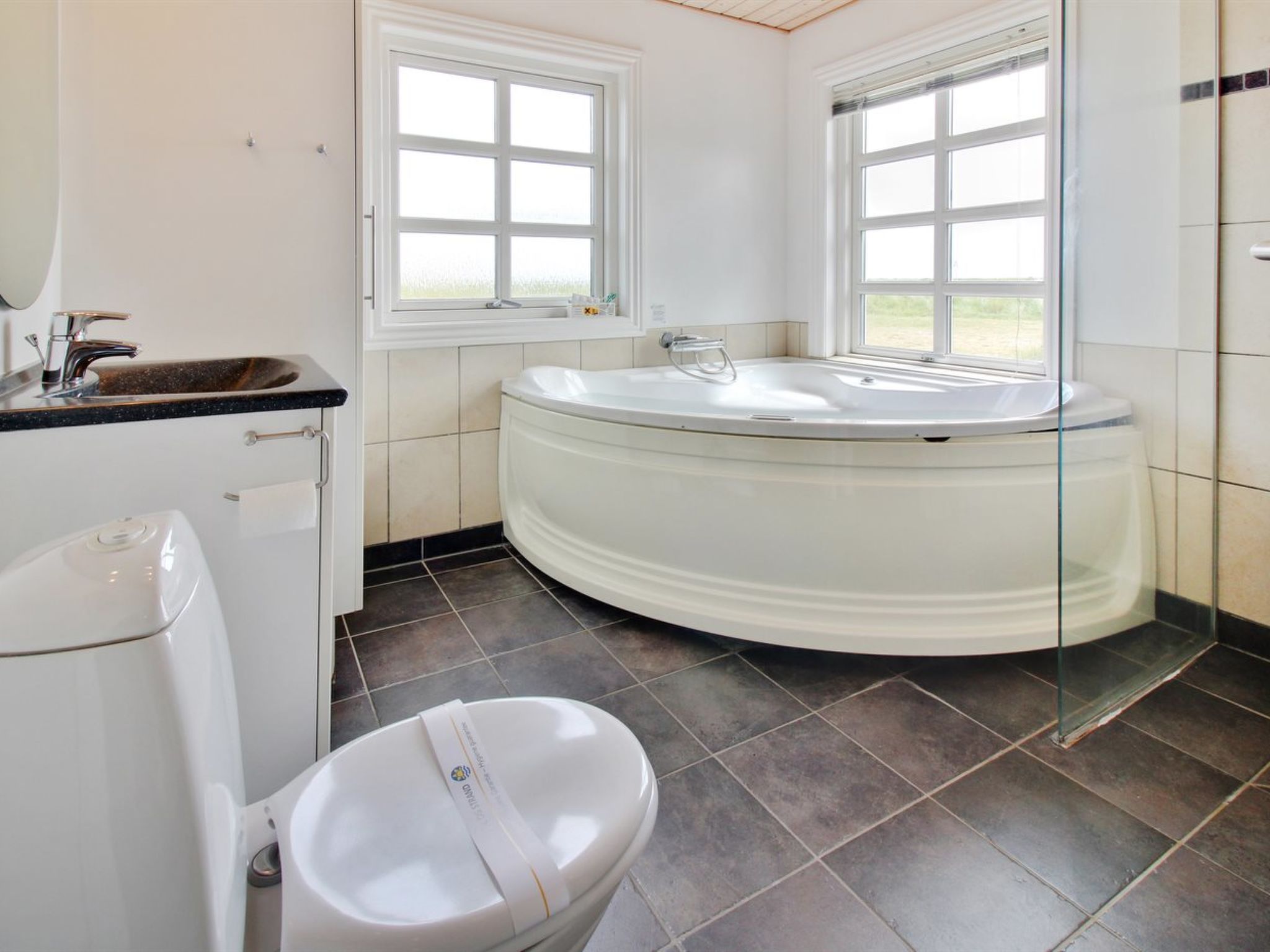 "Suvi" - 900m from the sea-Binnen