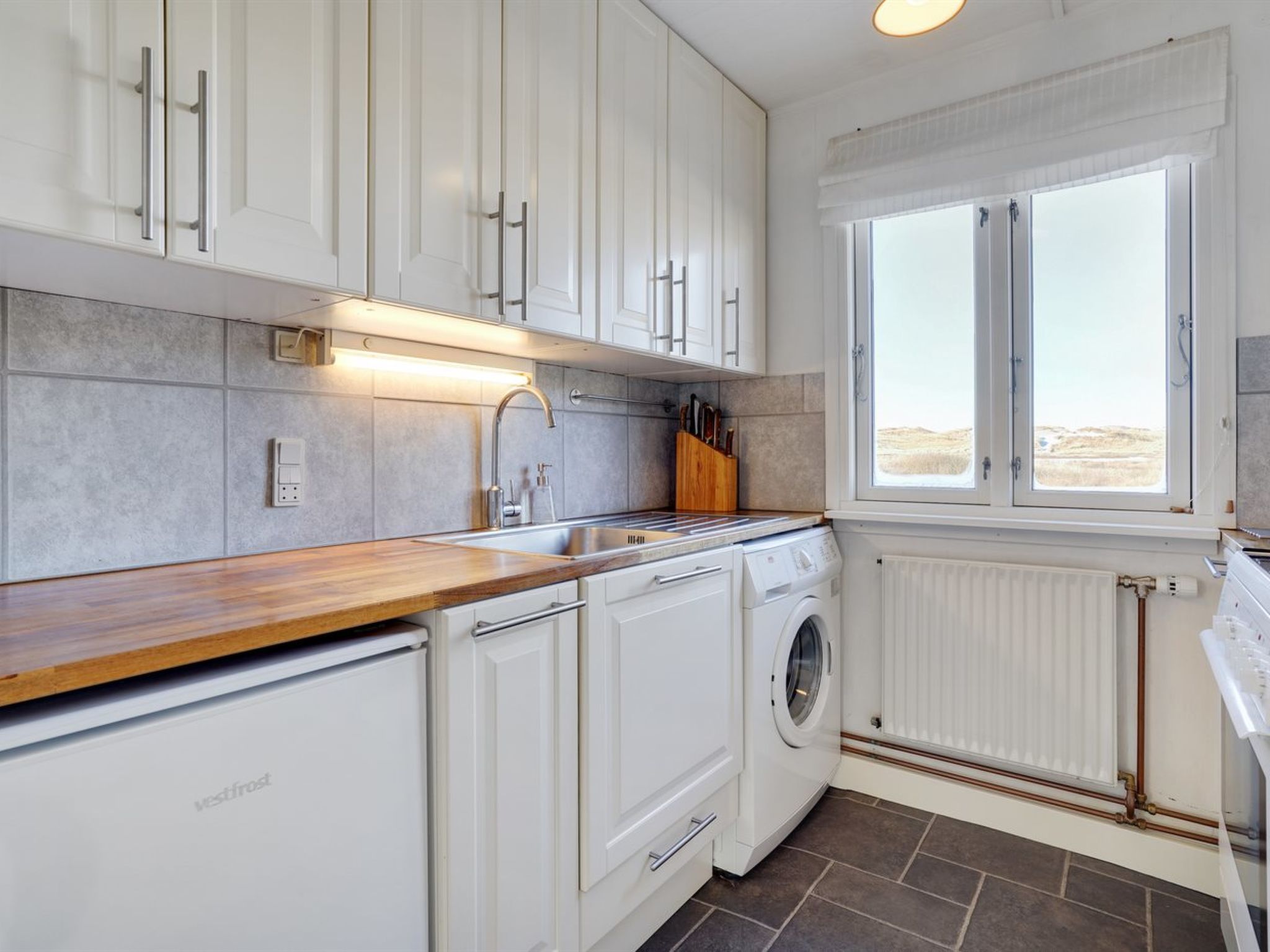 "Meike" - 300m from the sea - Binnen