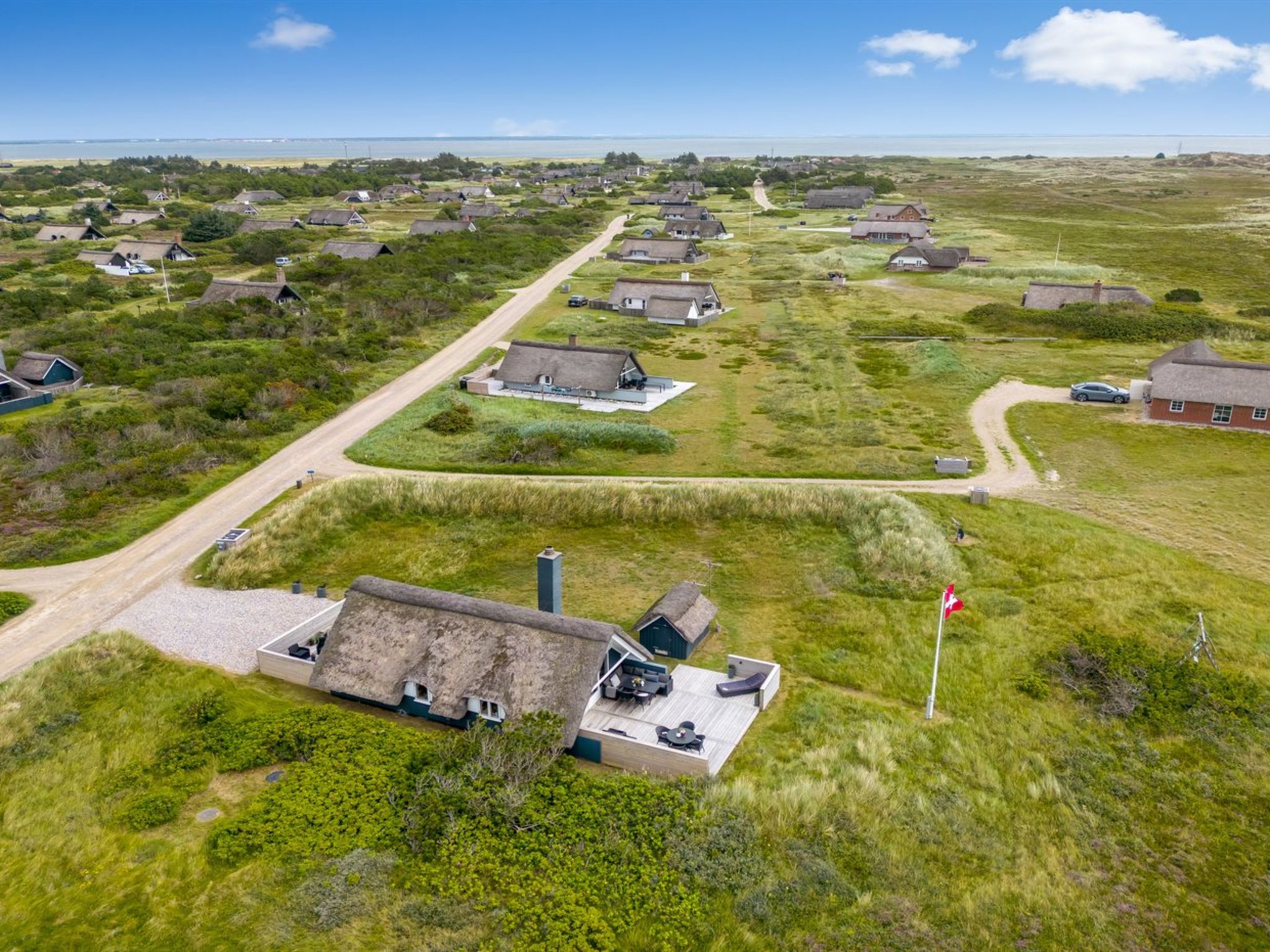 "Hen" - 400m from the sea-Outside