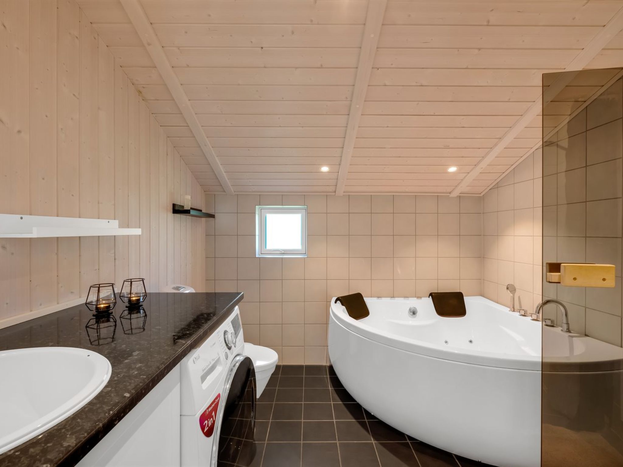 "Erza" - 500m from the sea - Inside