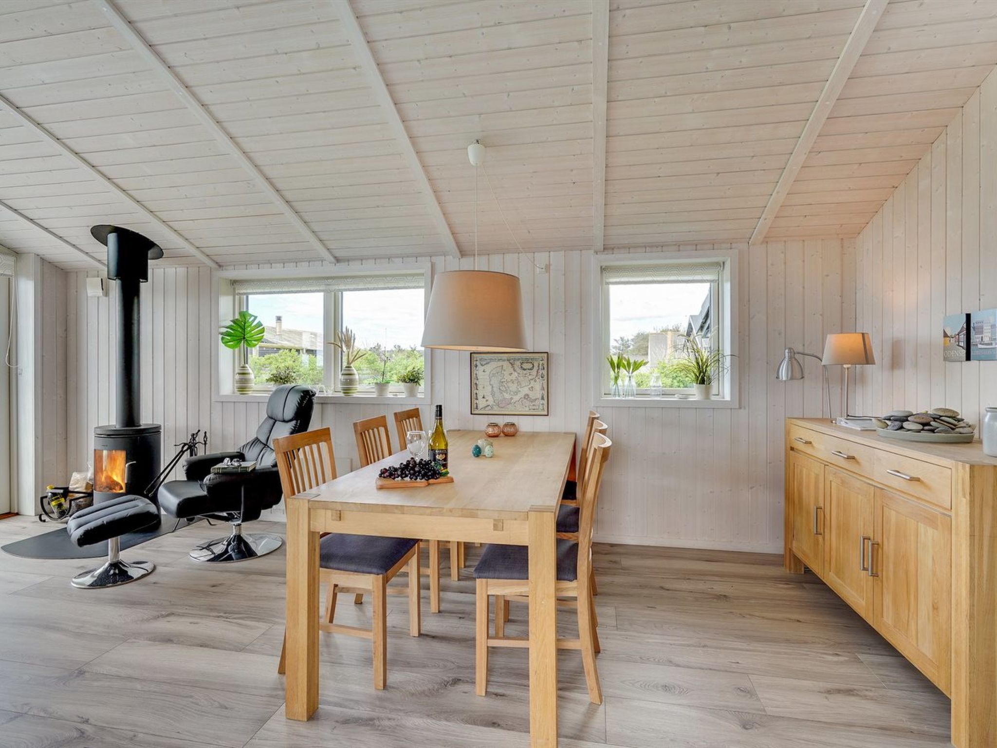 "Erza" - 500m from the sea-Dedans