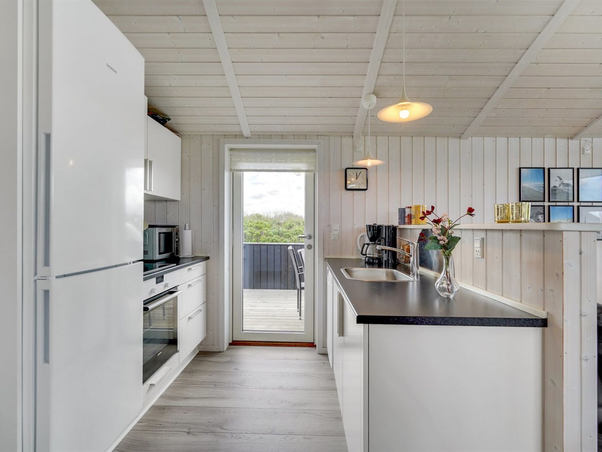 "Erza" - 500m from the sea-Dedans