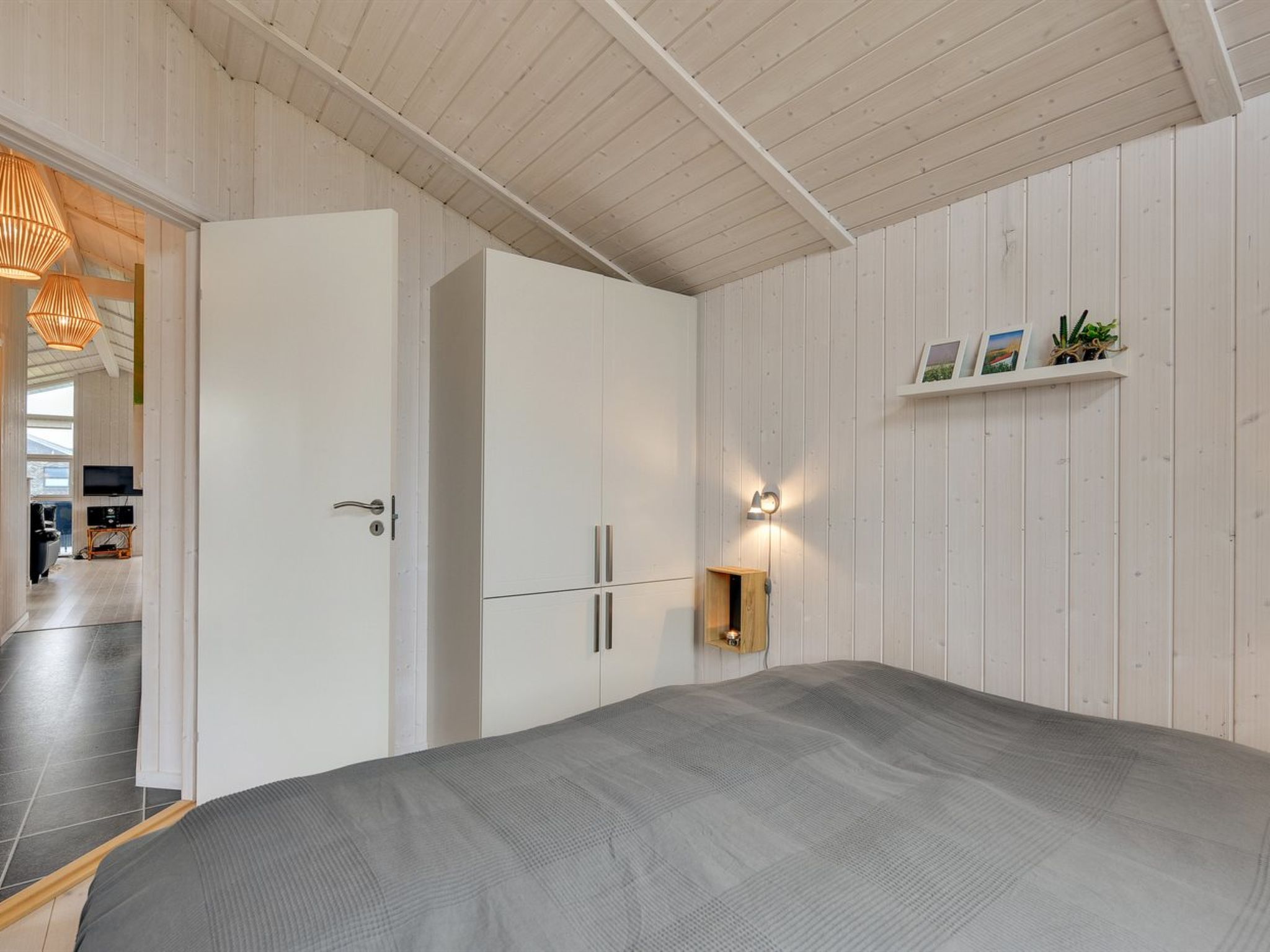 "Erza" - 500m from the sea-Dedans