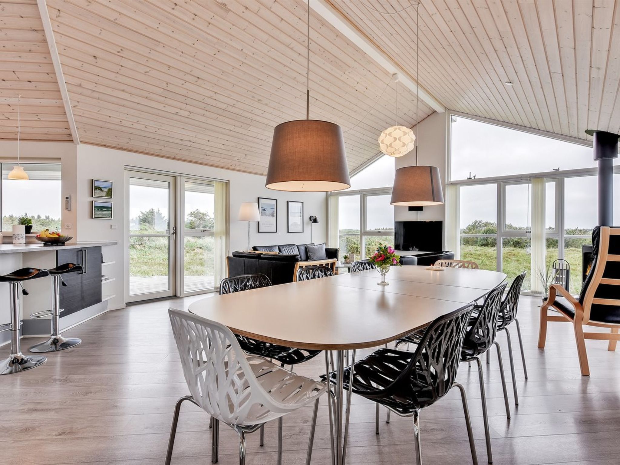 "Luzia" - 1.2km from the sea-Inside