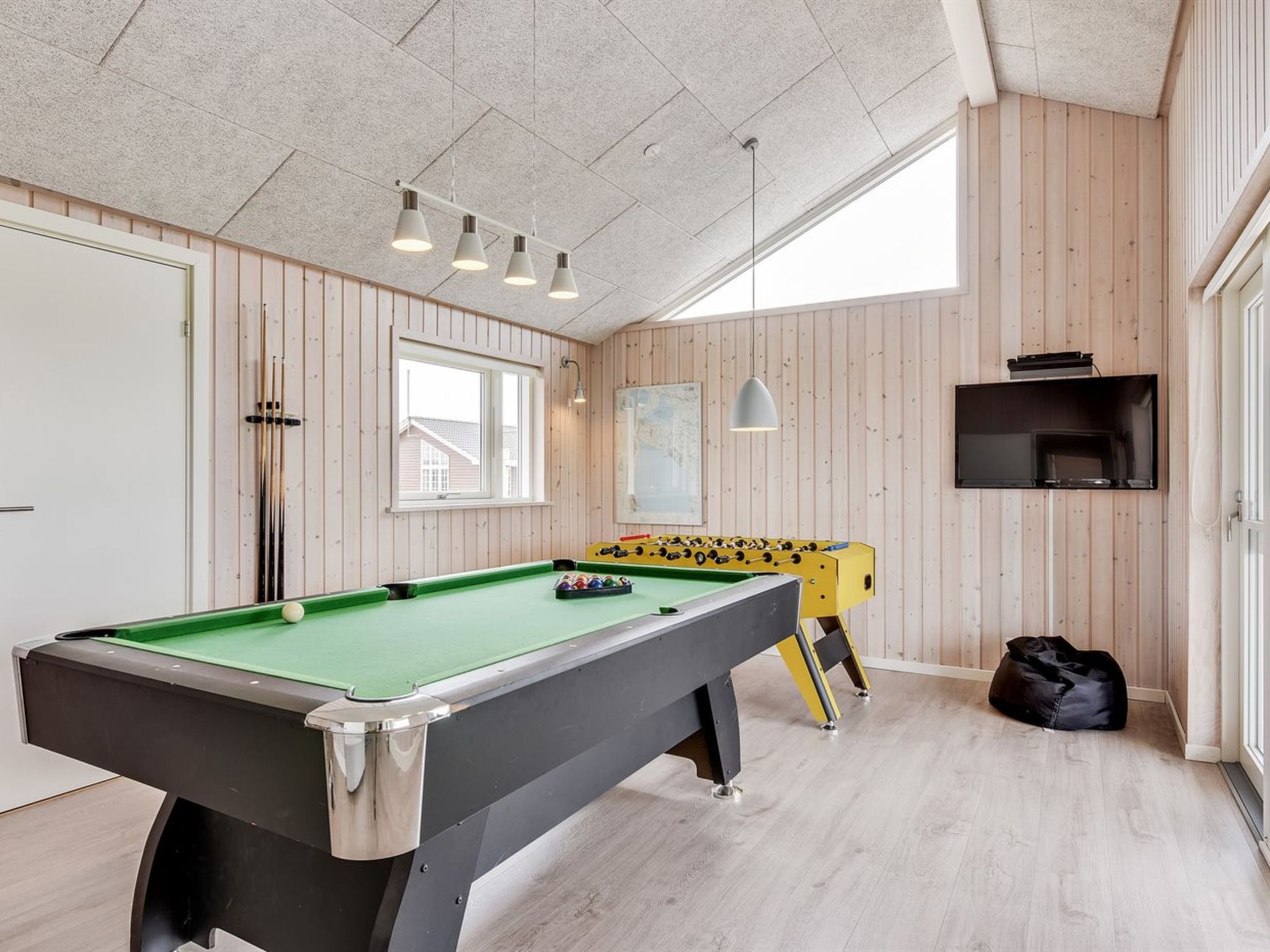 "Luzia" - 1.2km from the sea-Inside