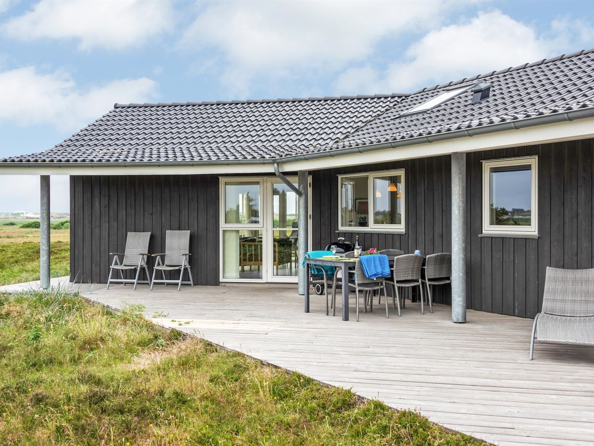 "Luzia" - 1.2km from the sea-Outside
