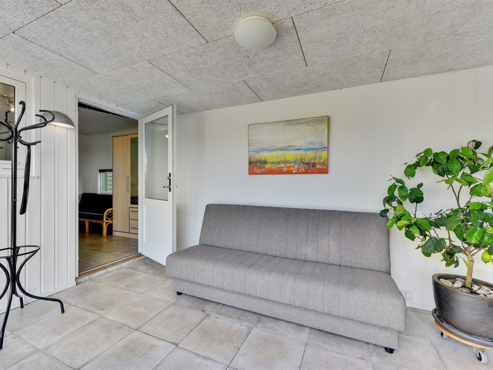 "Anund" - 1.4km from the sea - Binnen