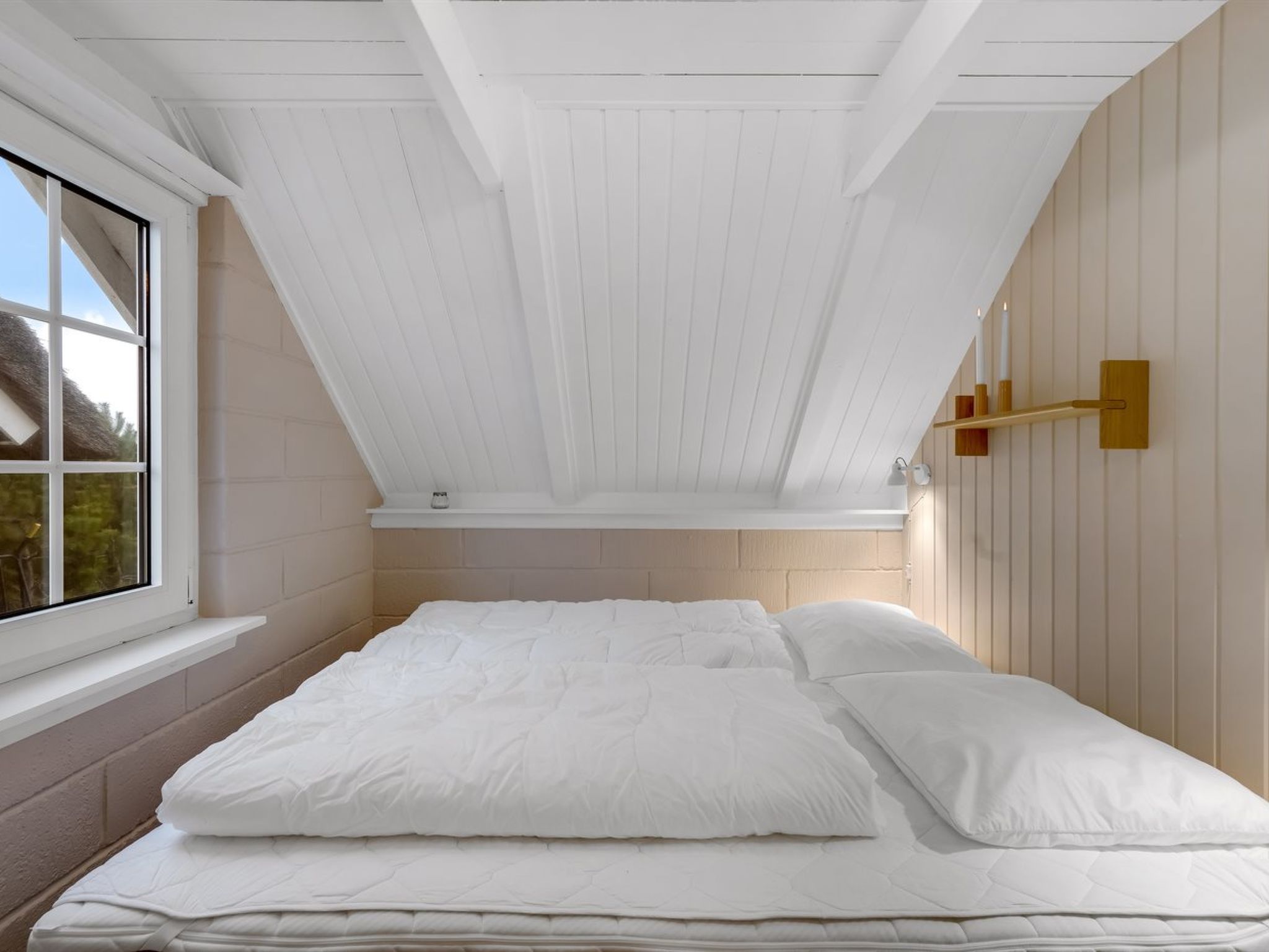 "Gunhwat" - 350m to the fjord-Dedans