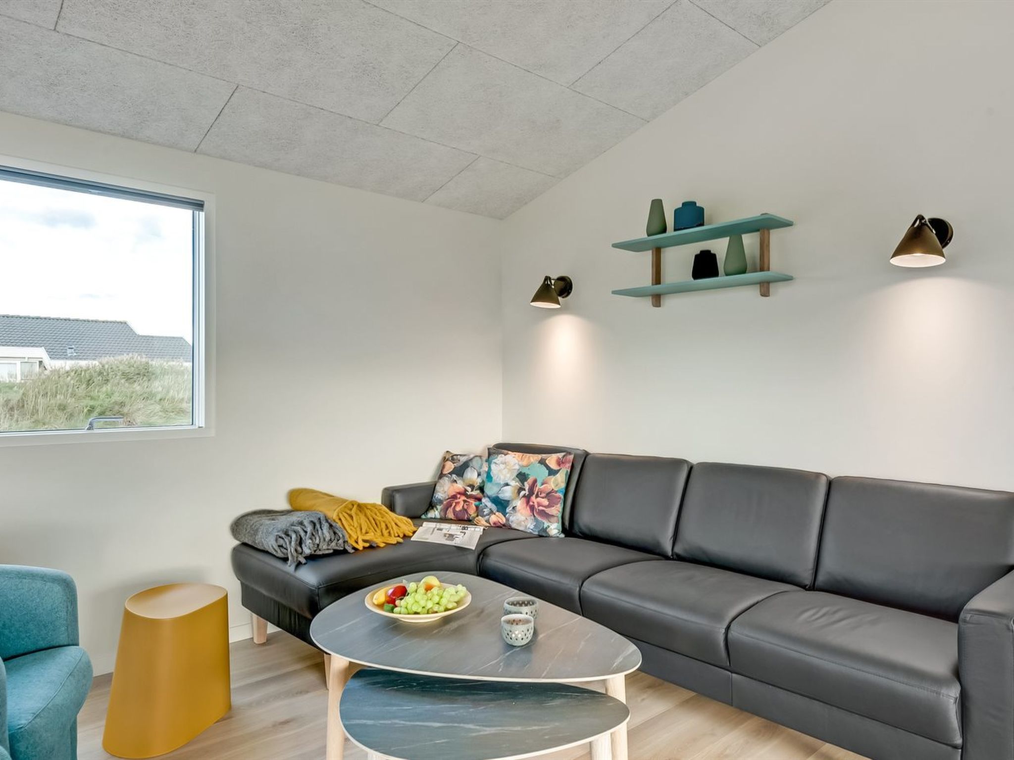 "Birger" - 300m from the sea - Binnen