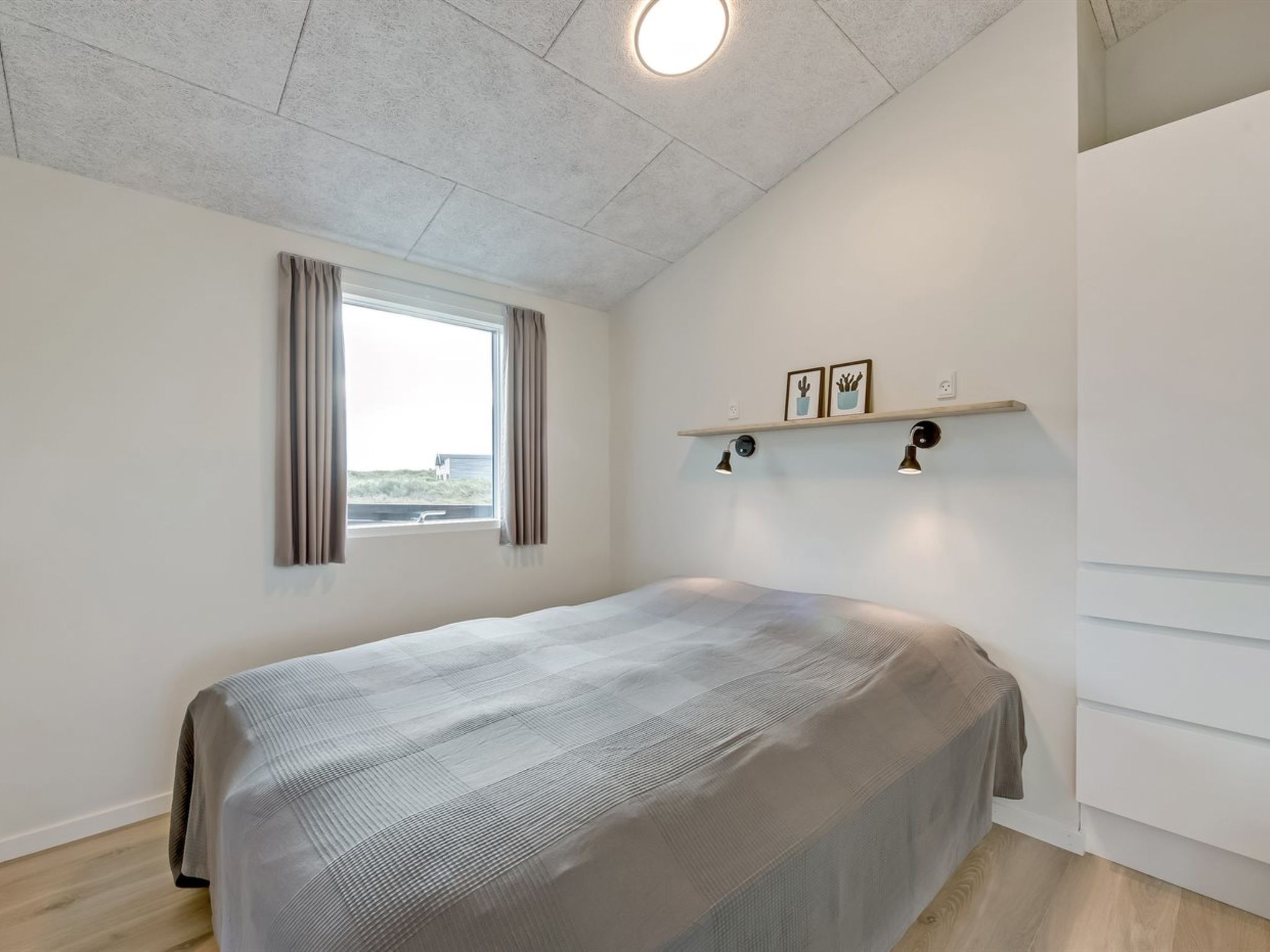"Birger" - 300m from the sea - Binnen