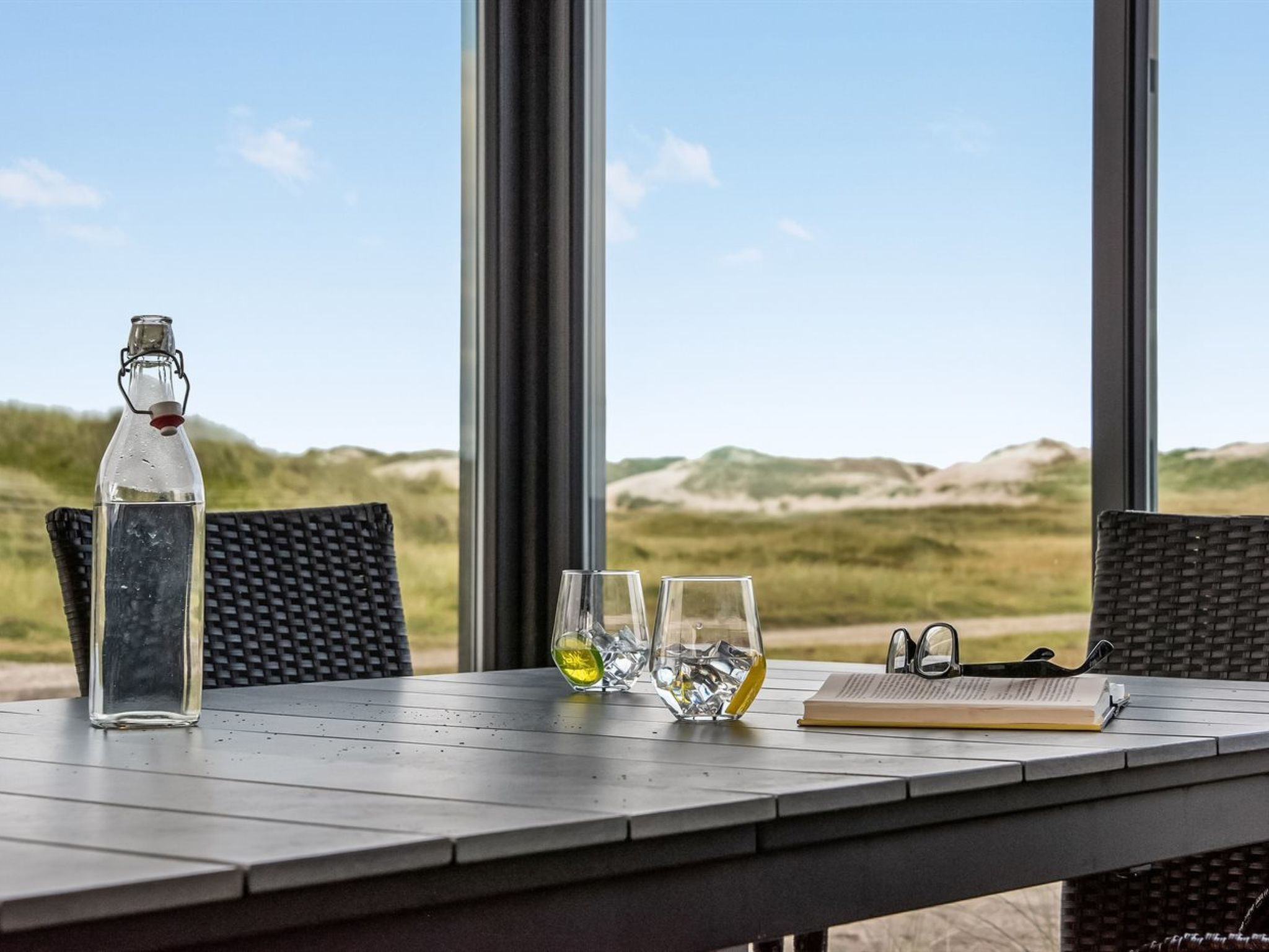 "Birger" - 300m from the sea - Buiten
