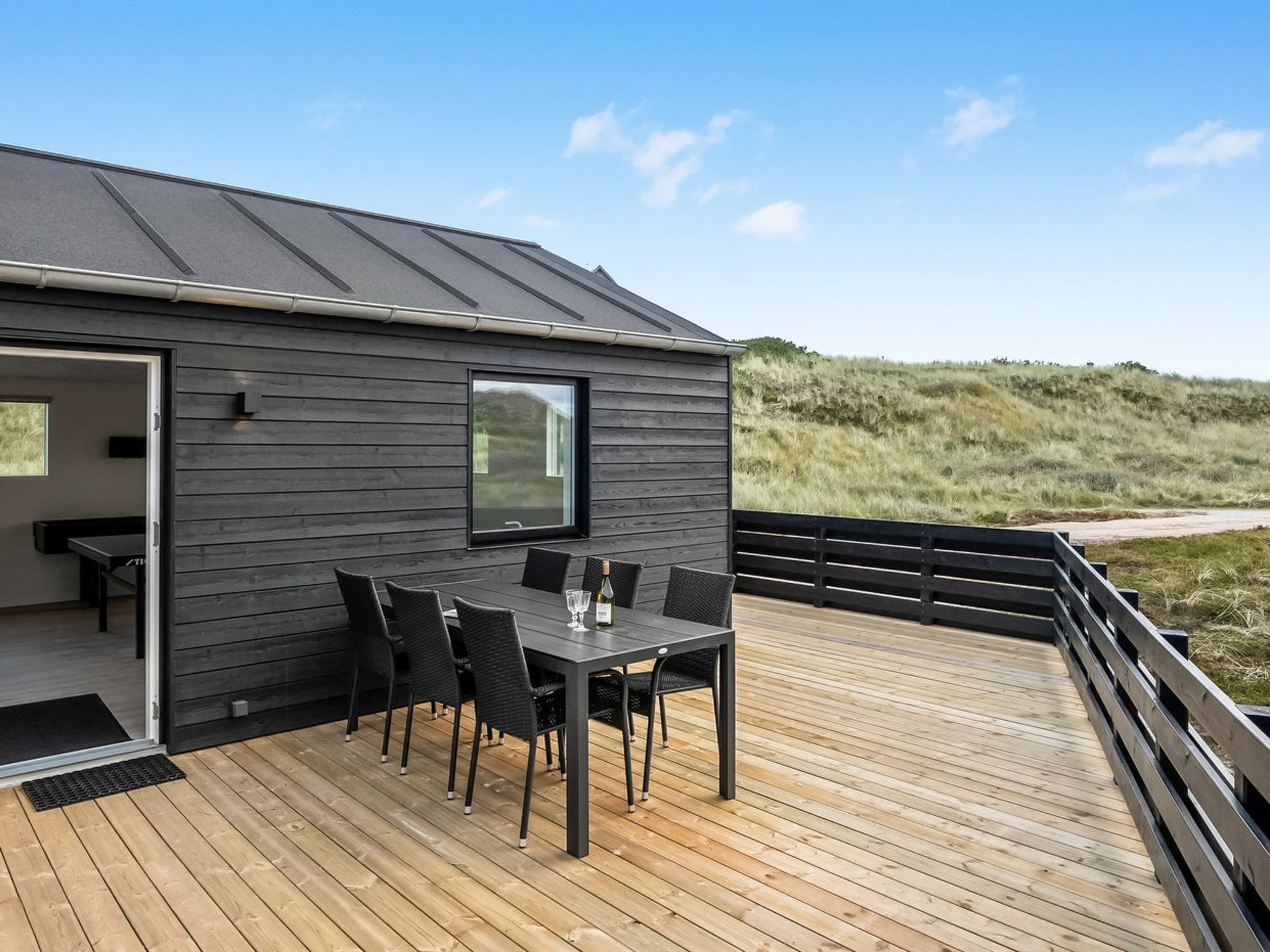 "Birger" - 300m from the sea - Buiten