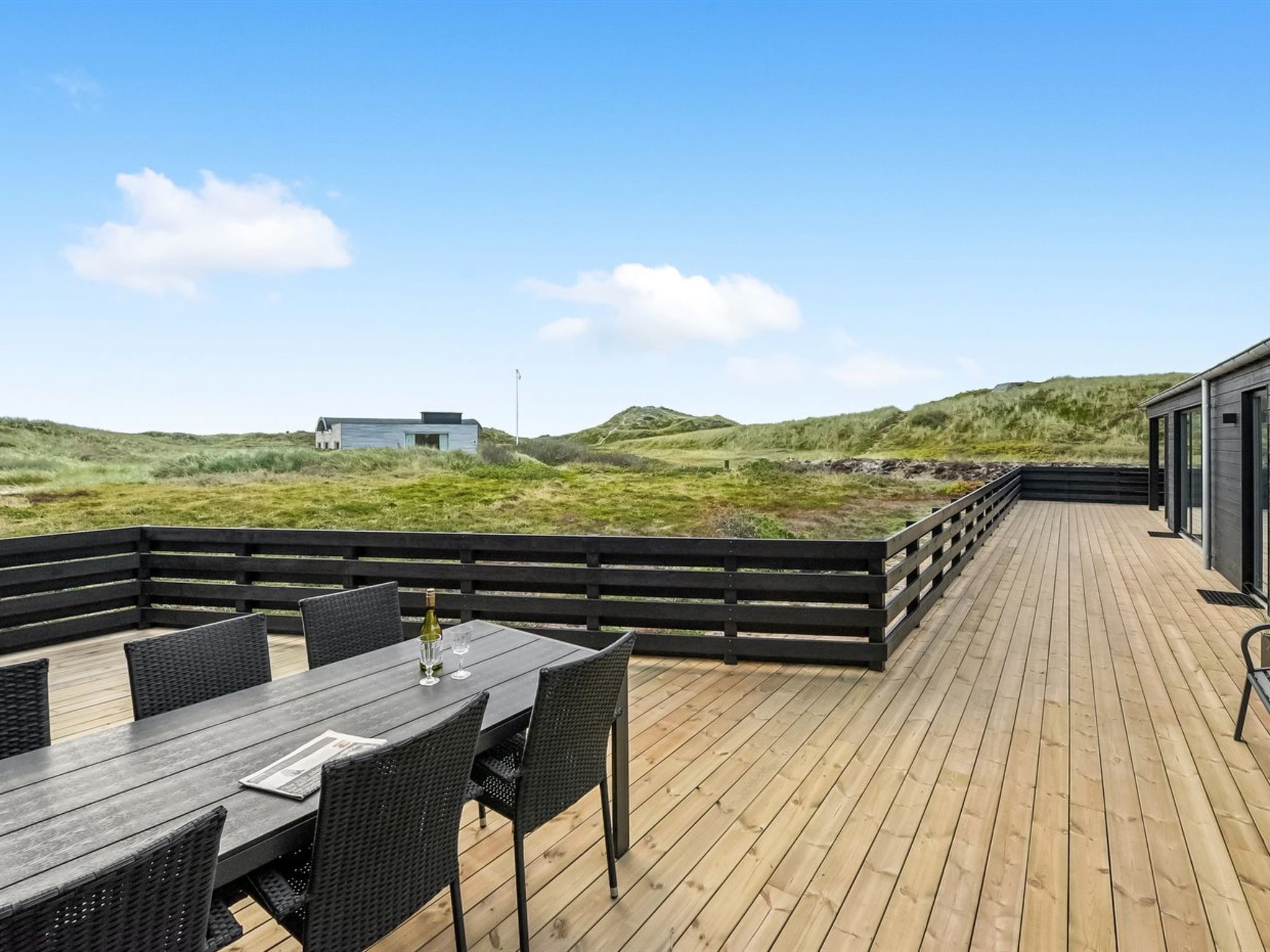 "Birger" - 300m from the sea - Buiten
