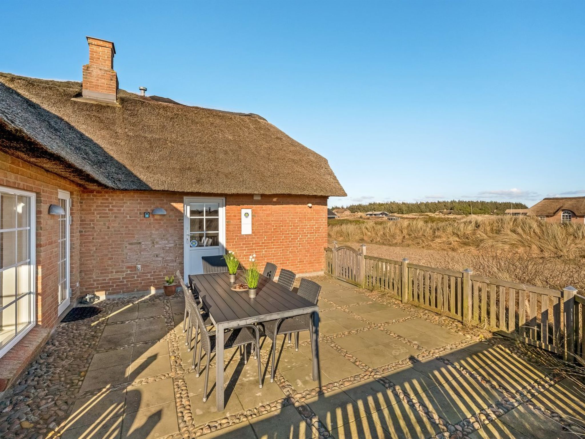 "Hærulf" - 300m from the sea - Buiten