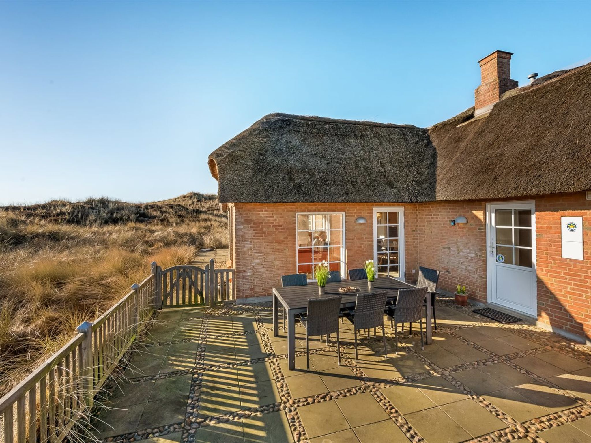 "Hærulf" - 300m from the sea - Buiten