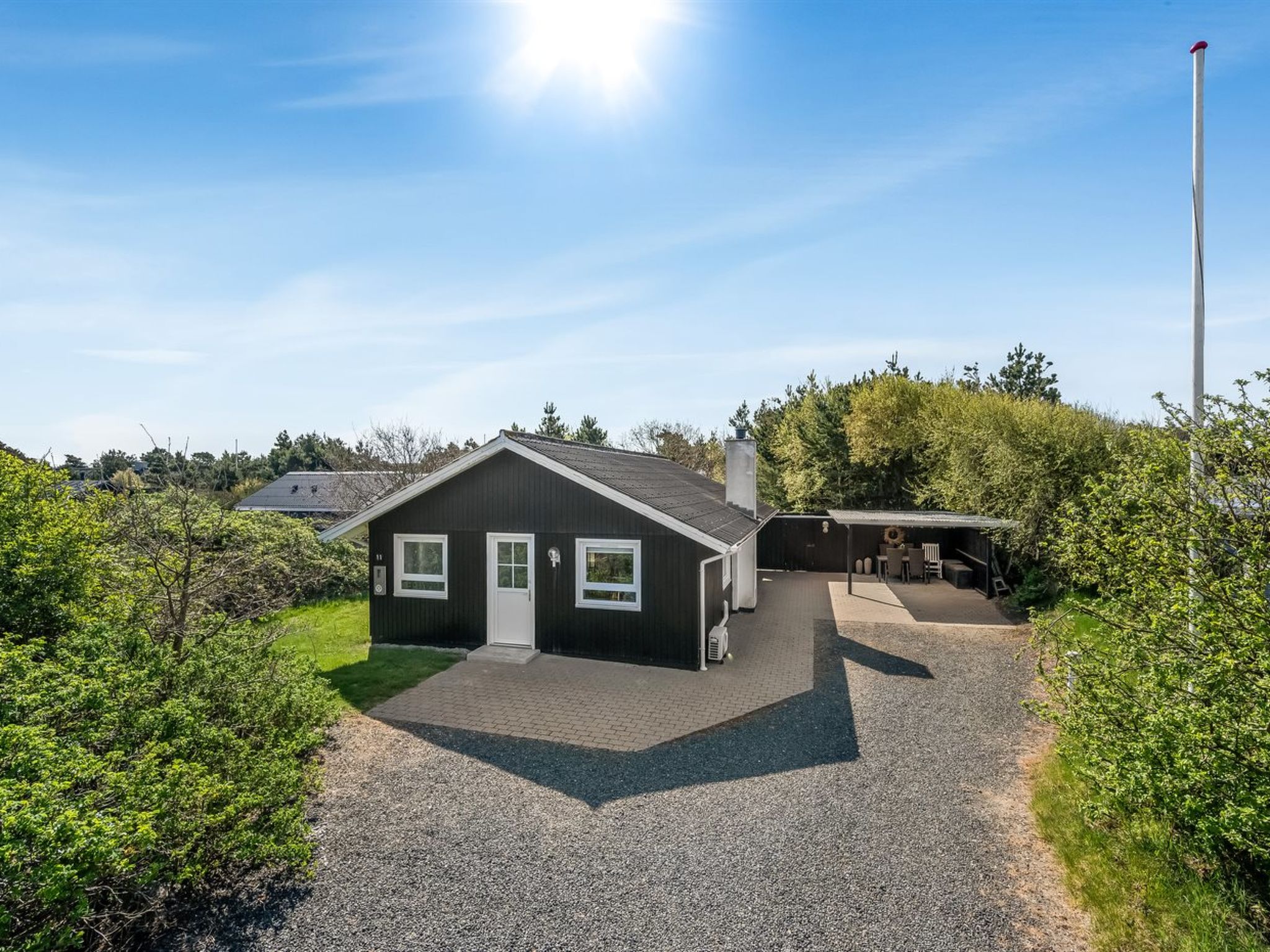 "Ursel" - 800m from the sea