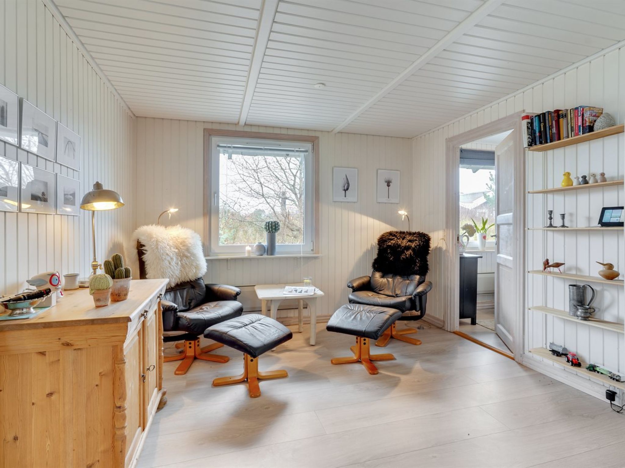 "Ursel" - 800m from the sea