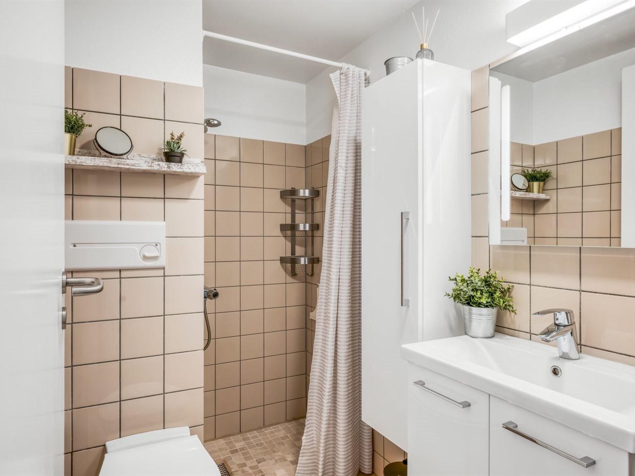 "Soffhie" - 250m from the sea-Binnen