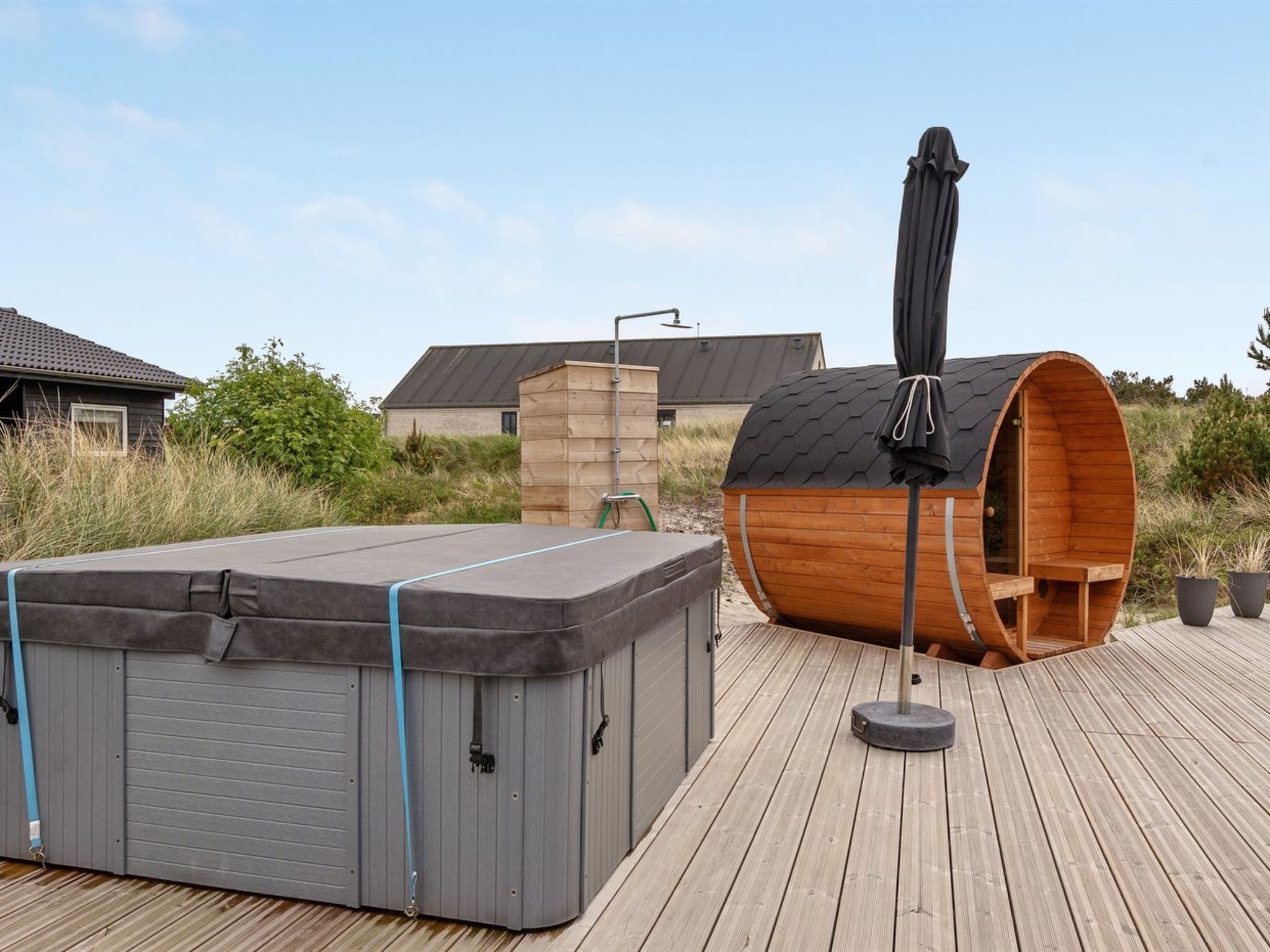 "Rolfkarl" - 500m from the sea - Buiten